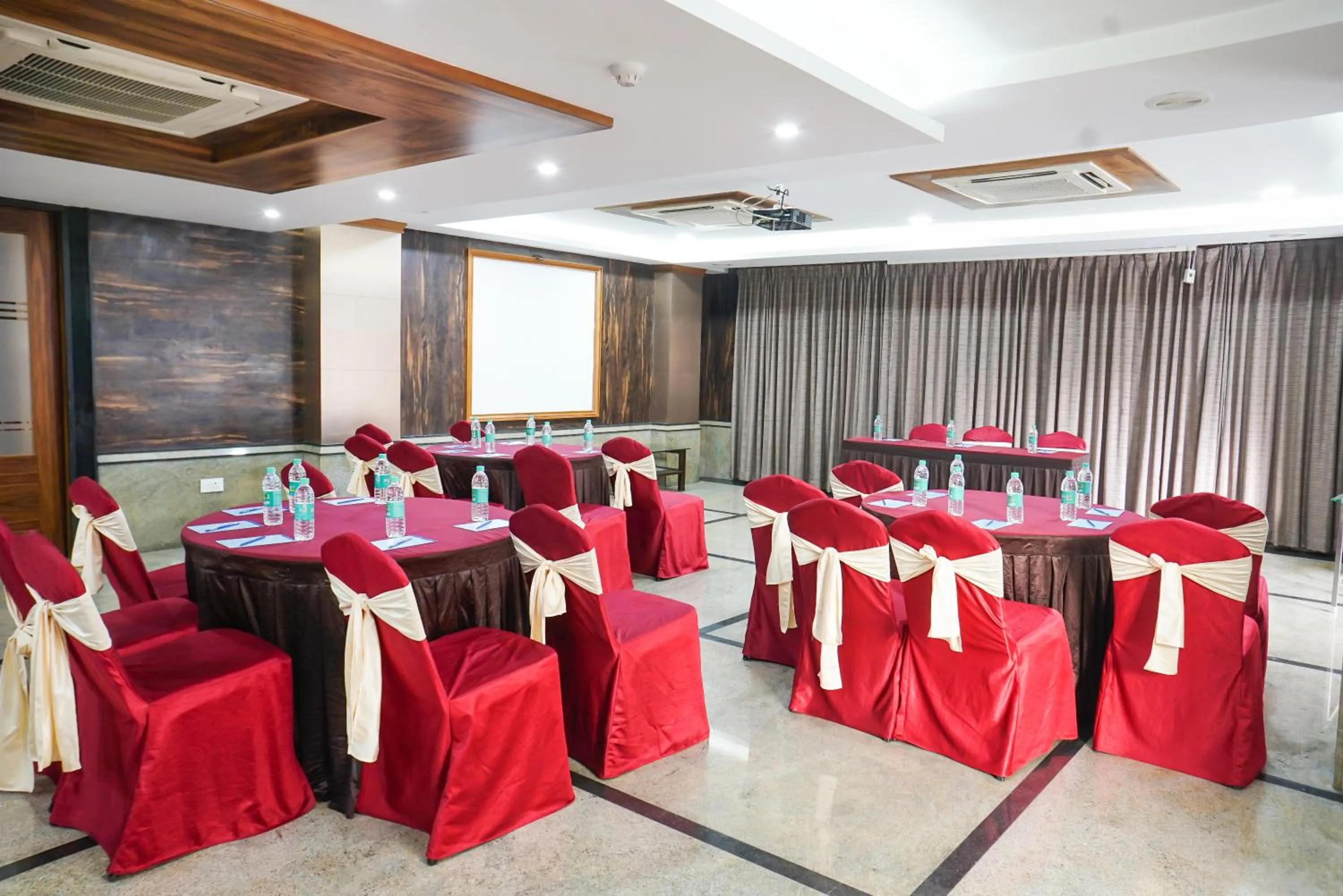 Meeting/conference room in MySpace Hotels Silverstar