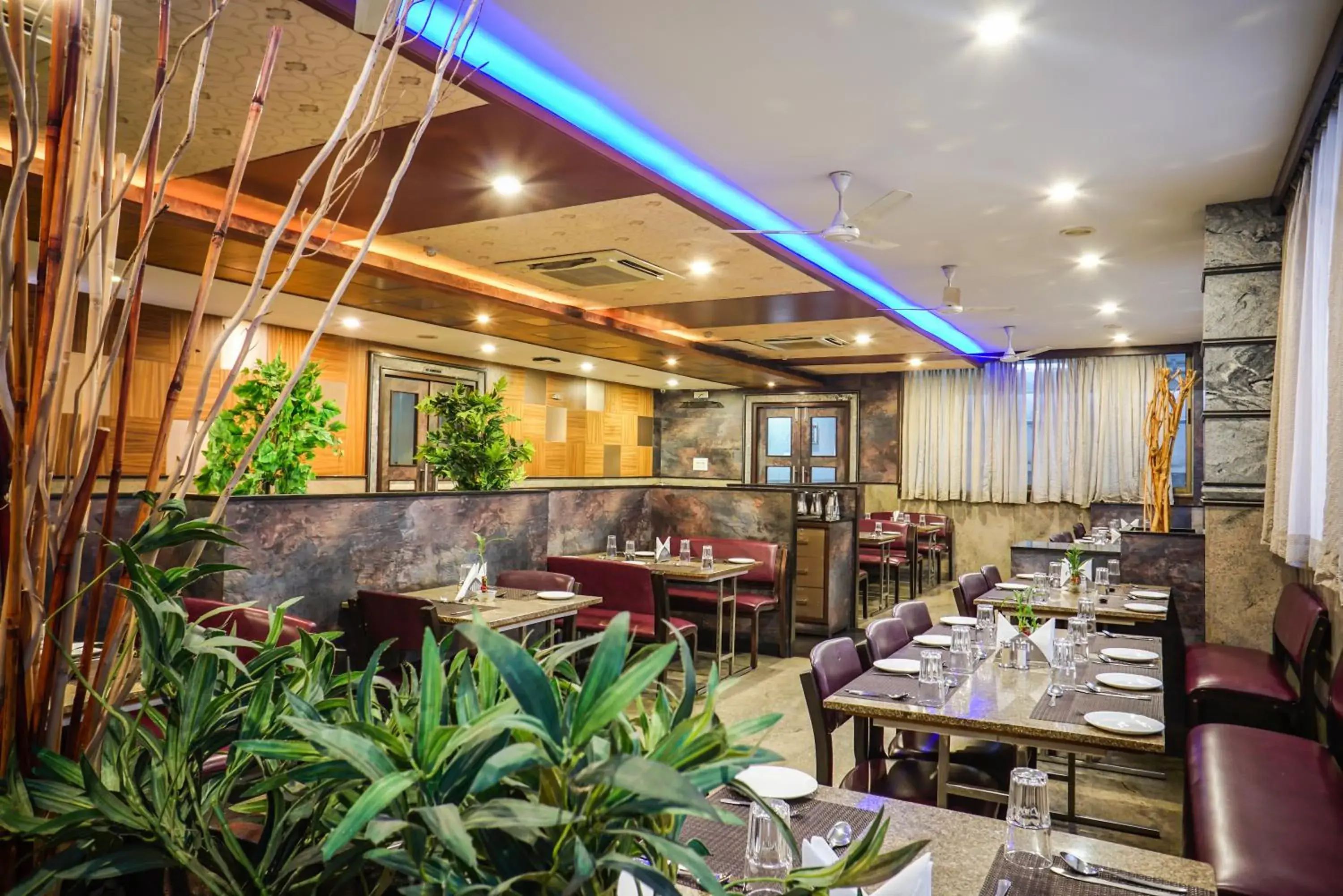 Restaurant/places to eat in MySpace Hotels Silverstar Restaurant/places to eat in MySpace Hotels Silverstar