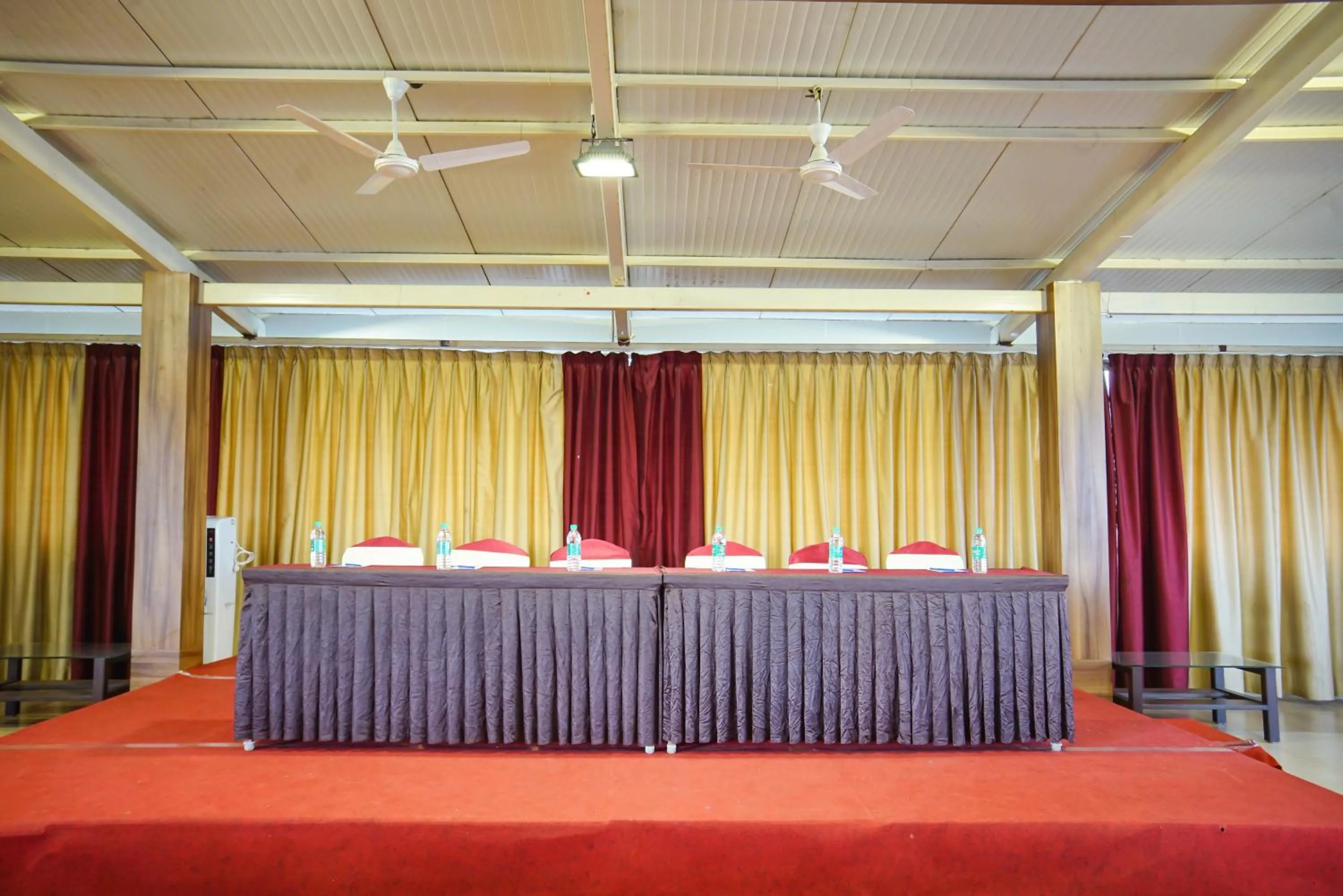 Meeting/conference room in MySpace Hotels Silverstar