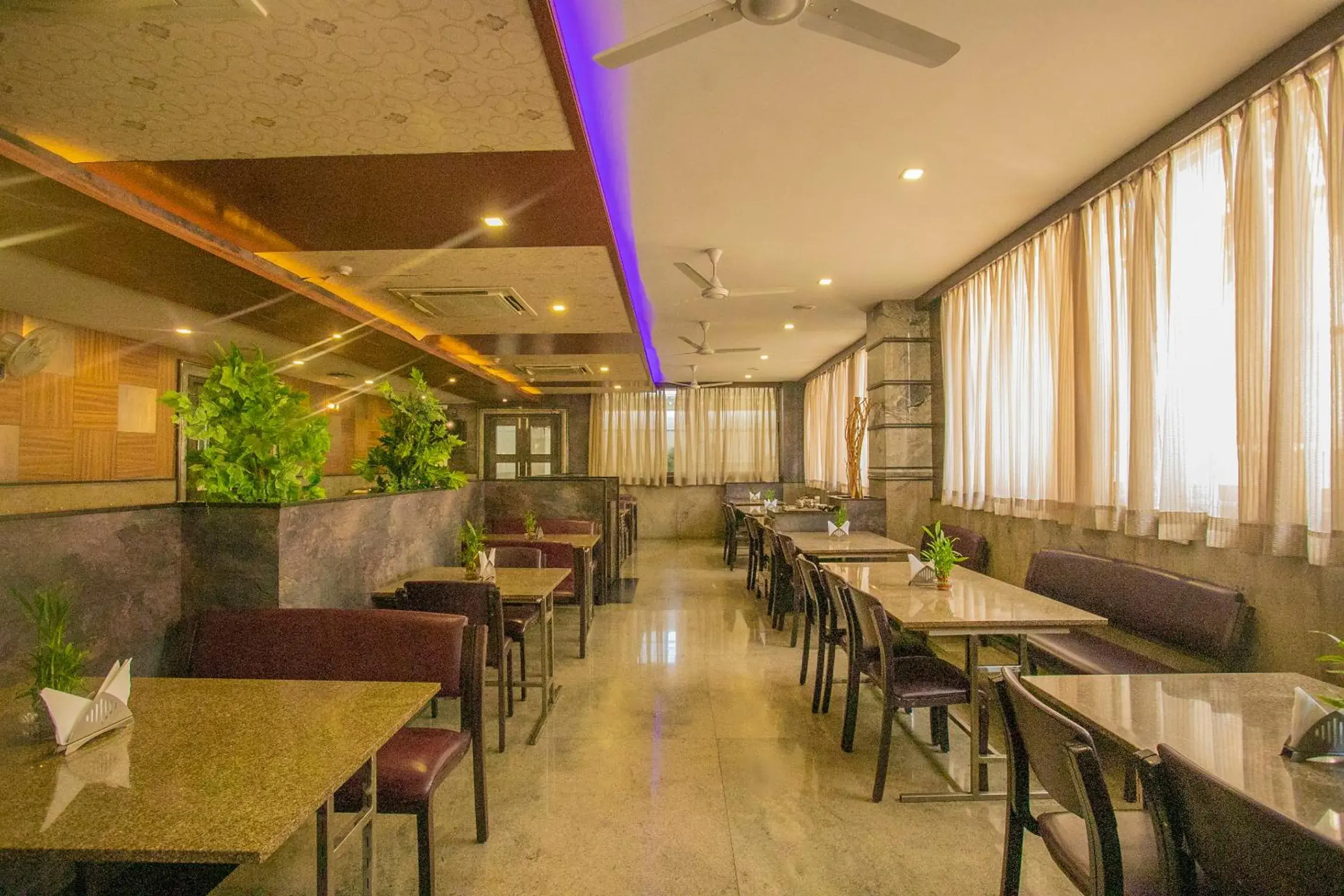 Restaurant/places to eat in MySpace Hotels Silverstar Restaurant/places to eat in MySpace Hotels Silverstar