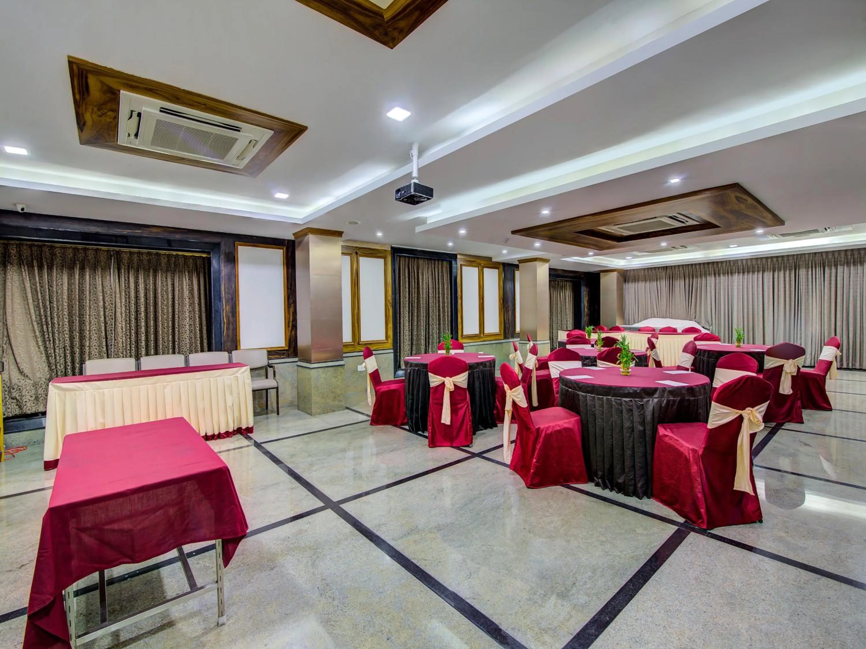 Meeting/conference room in MySpace Hotels Silverstar