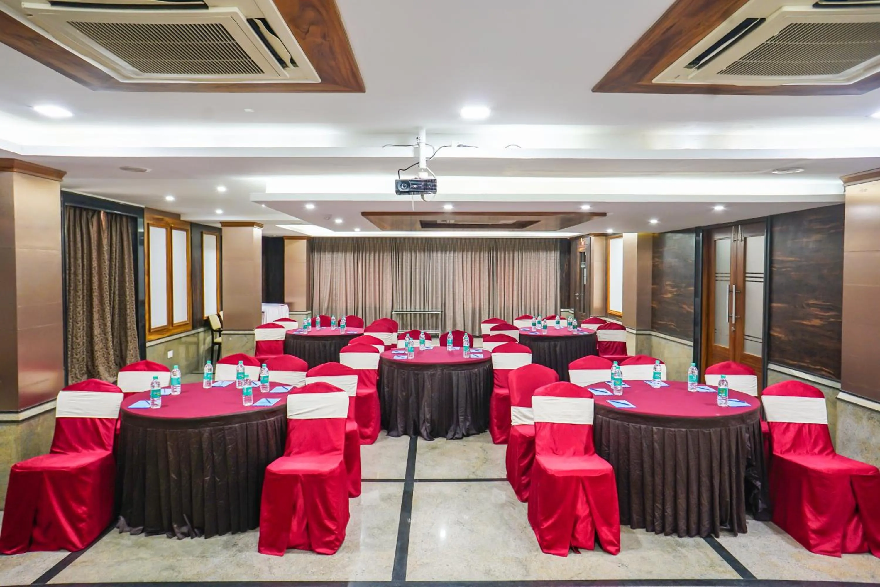 Meeting/conference room in MySpace Hotels Silverstar