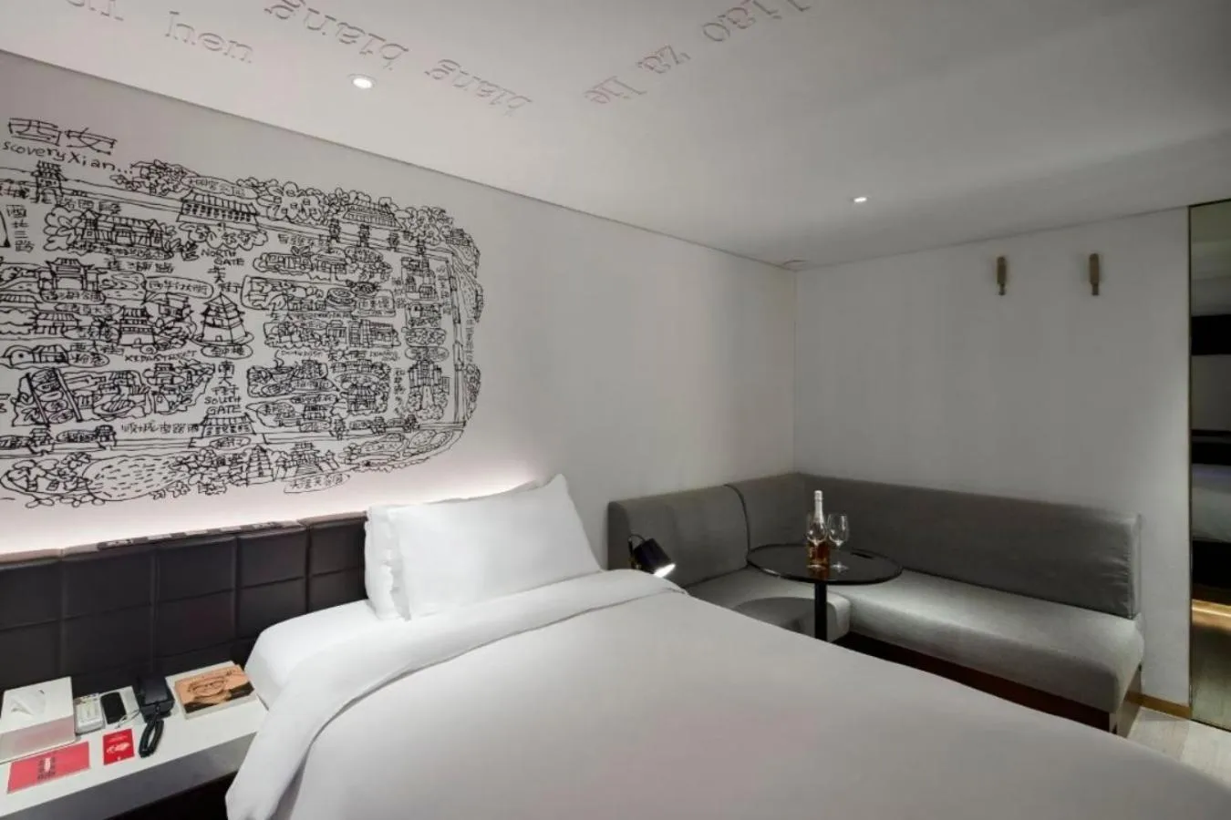 Living room, Bed in CitiGO Hotel, South Gate of Xi'an Bell Tower