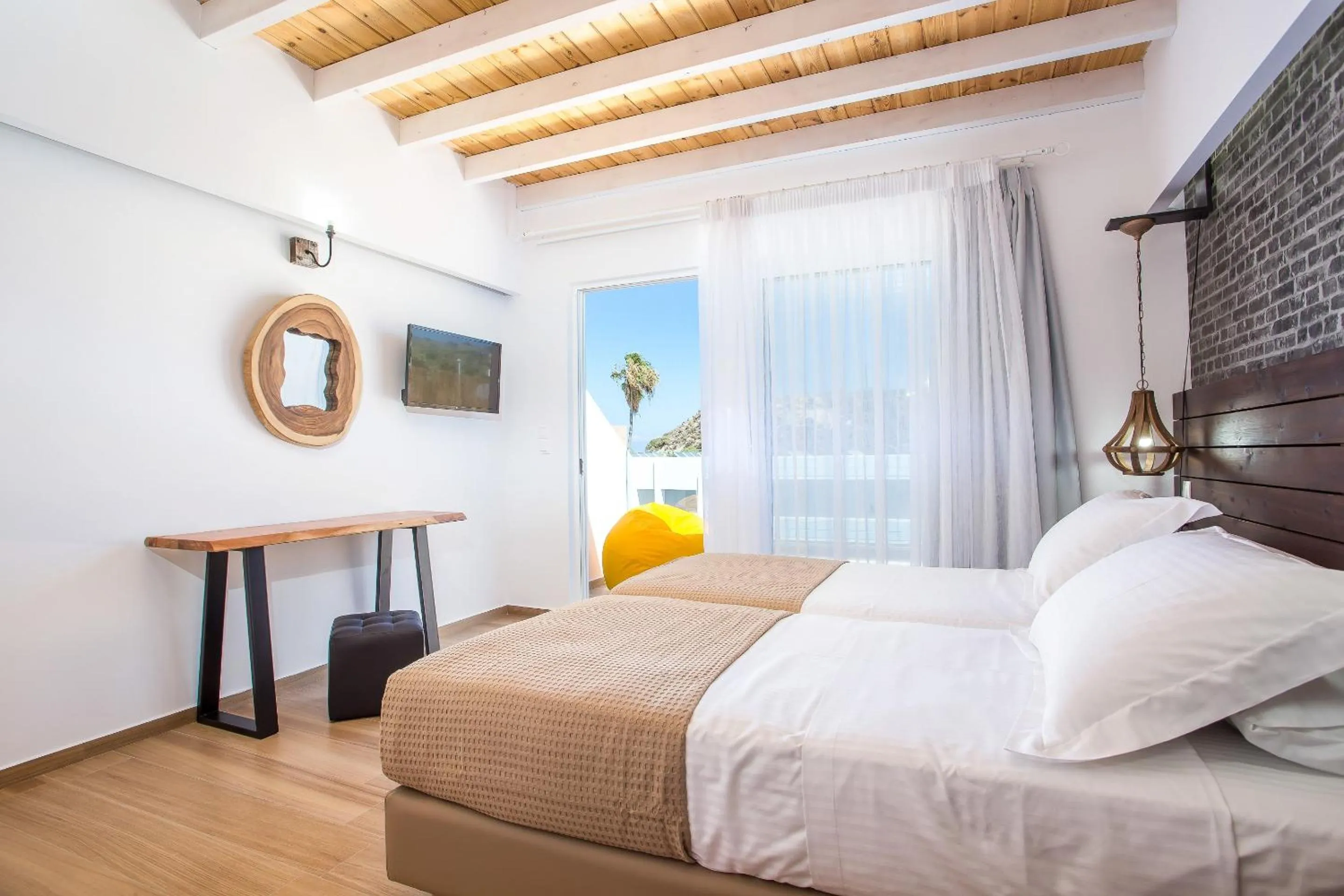 TV and multimedia, Bed in Moscha Hotel