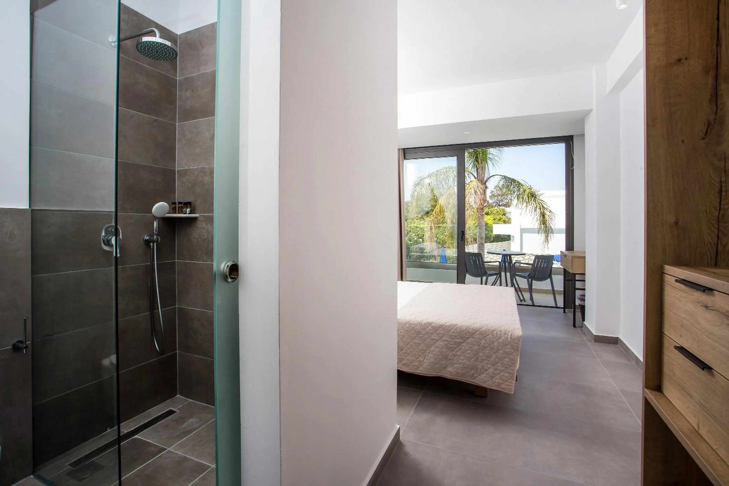 Shower in Moscha Hotel