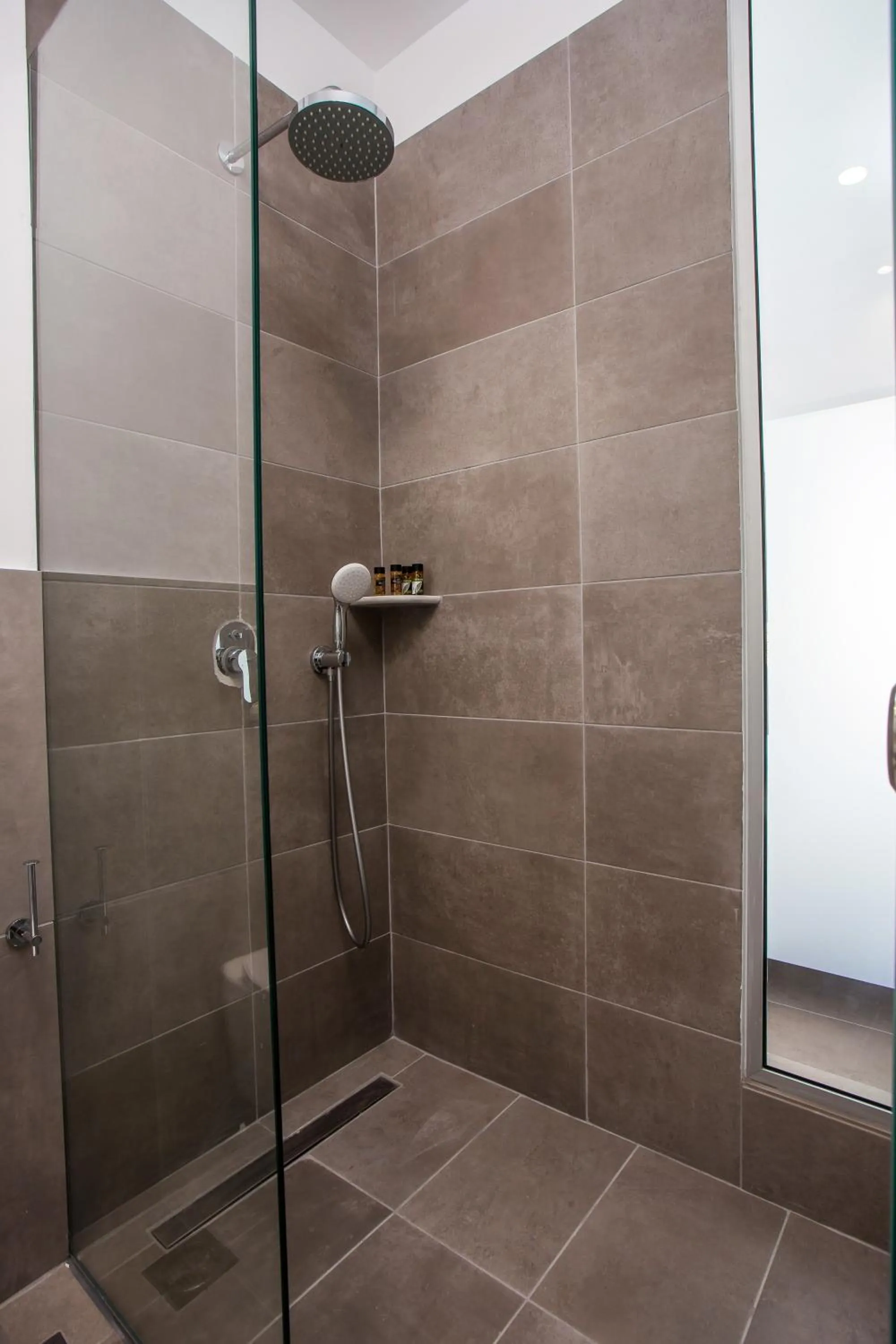 Shower in Moscha Hotel