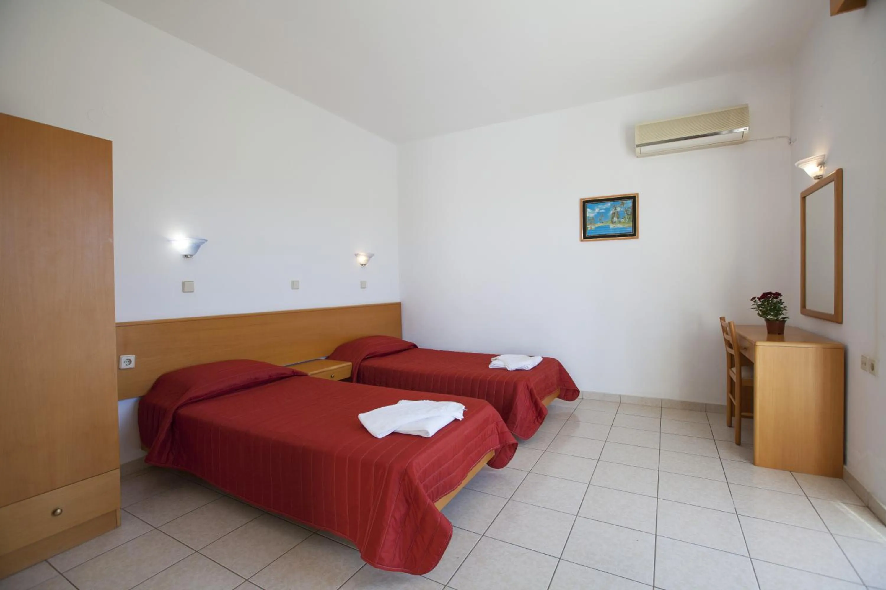 Bedroom, Bed in Moscha Hotel