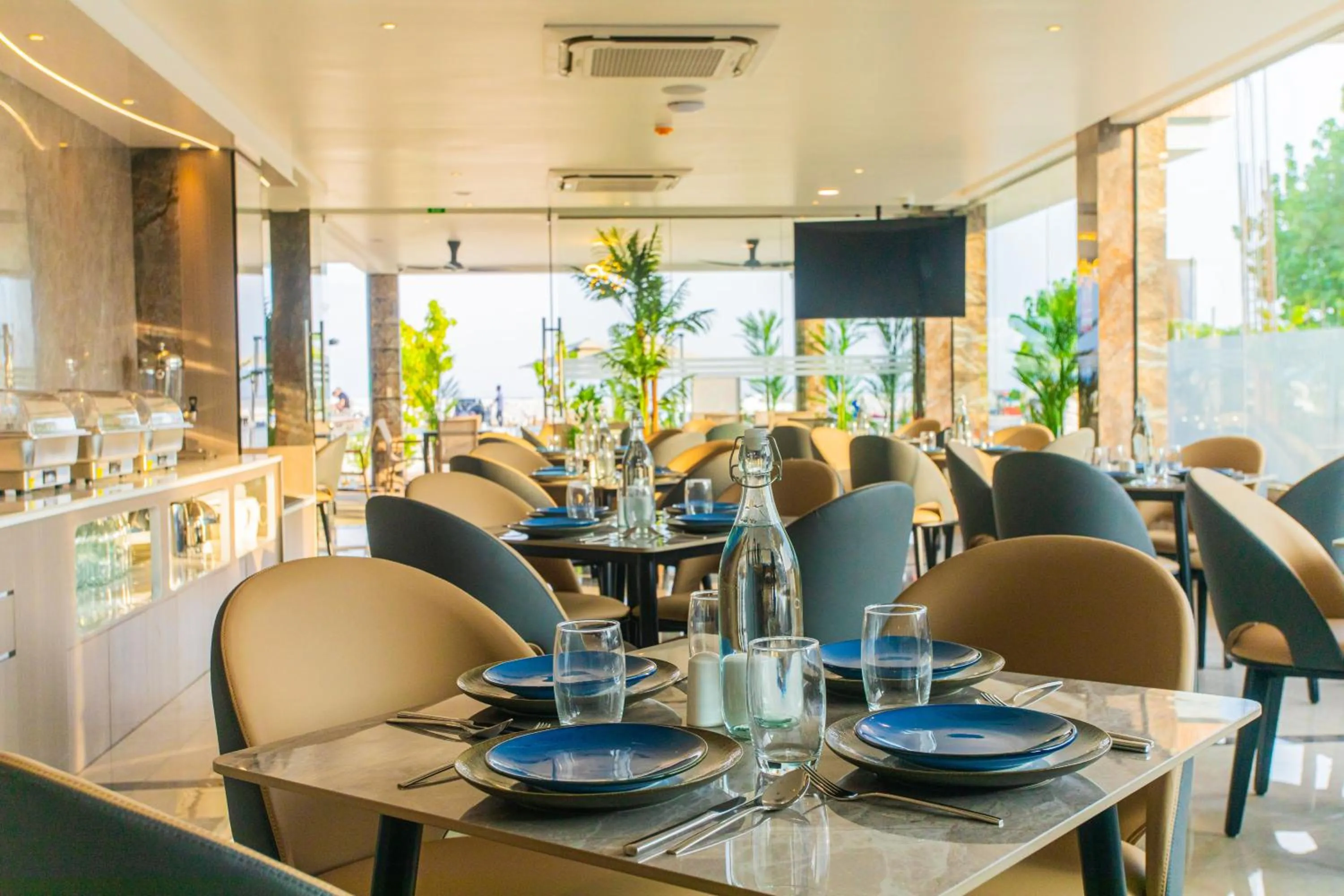 Restaurant/places to eat in Lonuhiri at Dhigurah