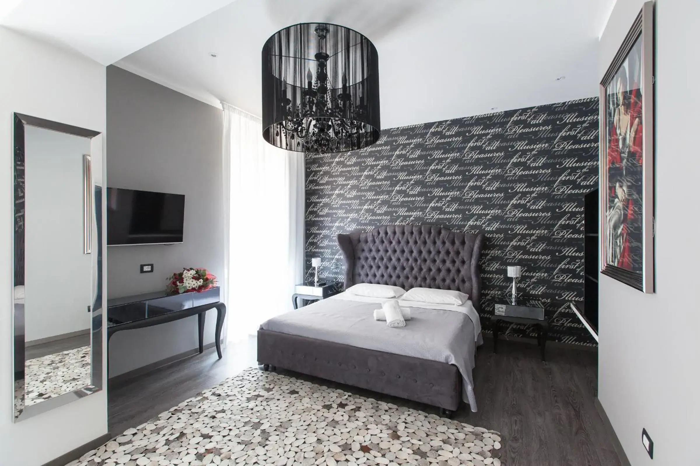 Decorative detail, Bed in Town House Roma Decorative detail, Bed in Town House Roma