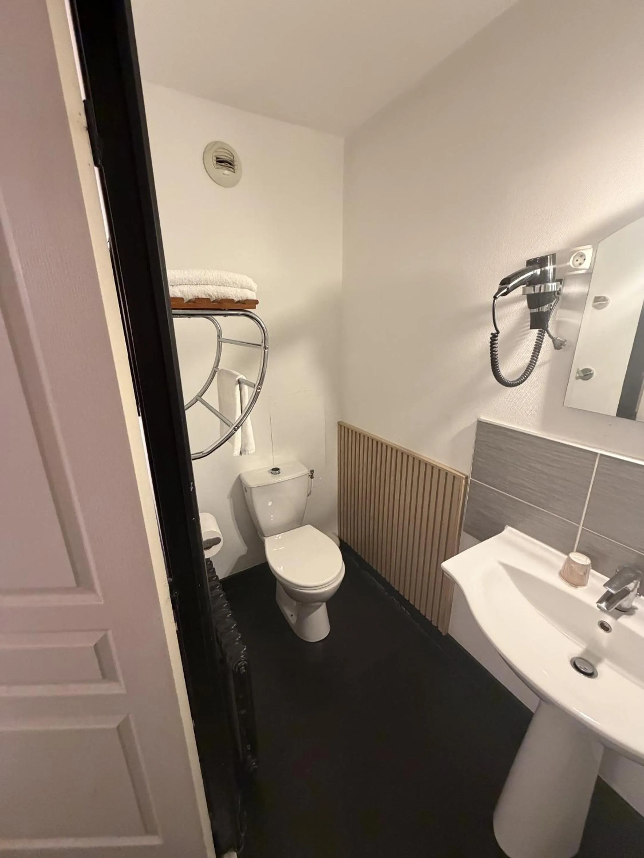 Bathroom in Le coin des Halles