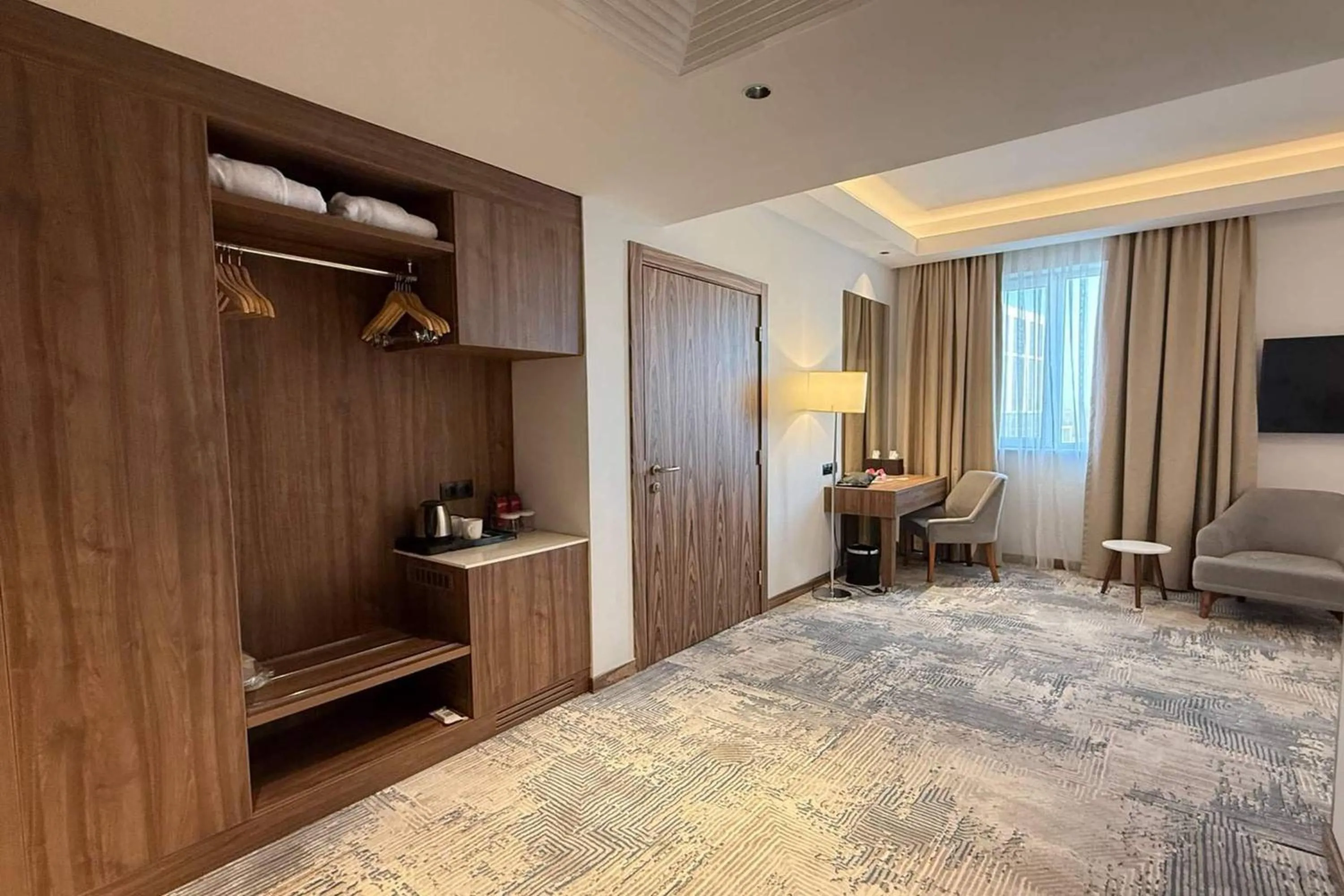King Room with Mobility Access and Bathtub with Grab Bars, Non-Smoking - single occupancy in Ramada Encore by Wyndham Bukhara