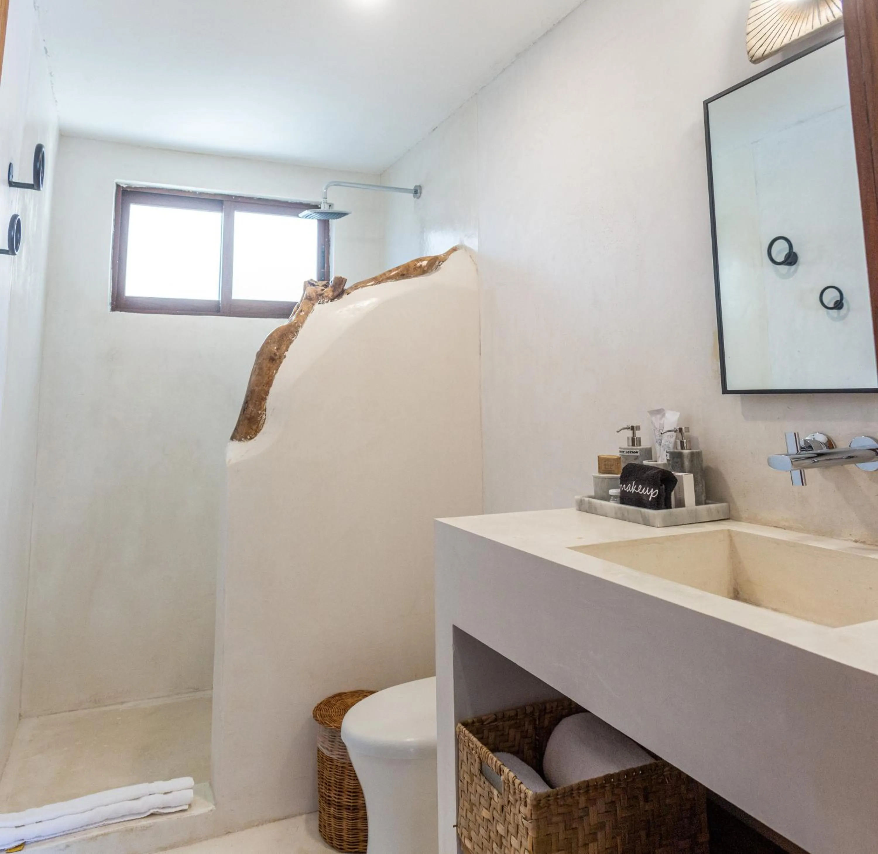 Bathroom in Dune Boutique Hotel located at the party zone