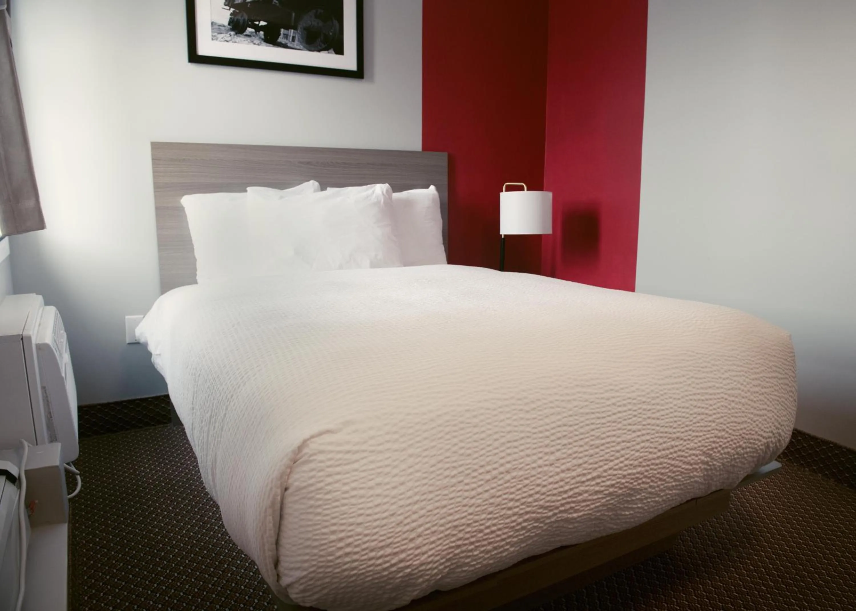 Queen Room - Non-Smoking in Ramada by Wyndham Kirkland Lake