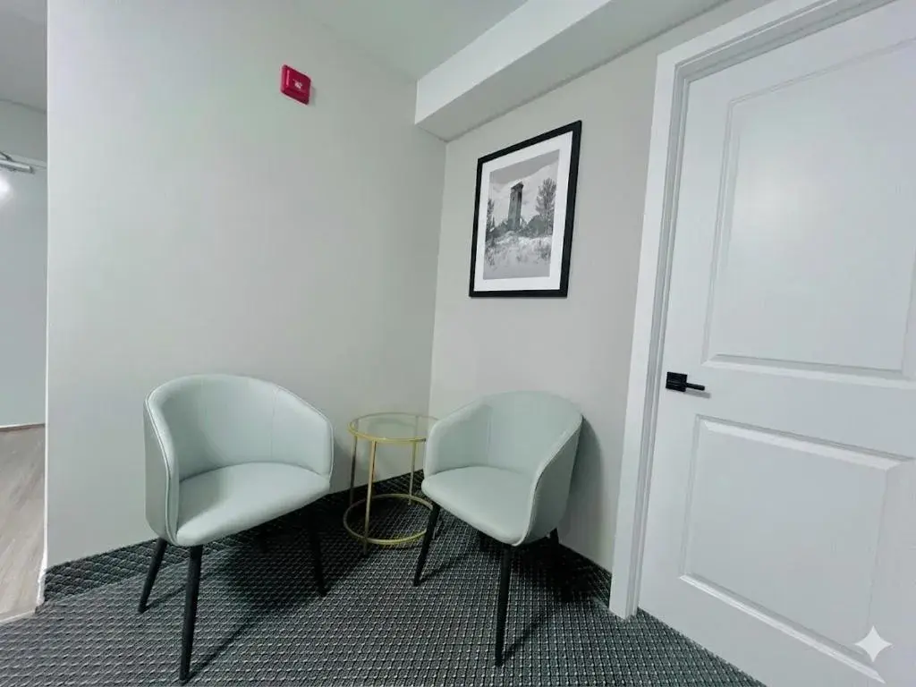 Queen Suite - Non Smoking in Ramada by Wyndham Kirkland Lake Queen Suite - Non Smoking in Ramada by Wyndham Kirkland Lake