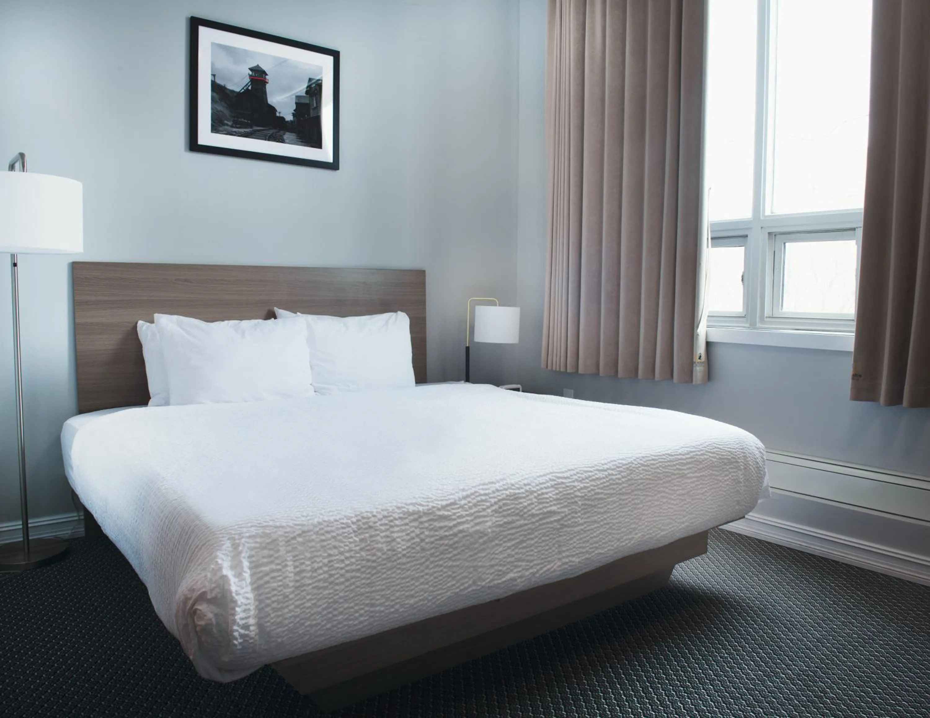 King Room - Non-Smoking in Ramada by Wyndham Kirkland Lake