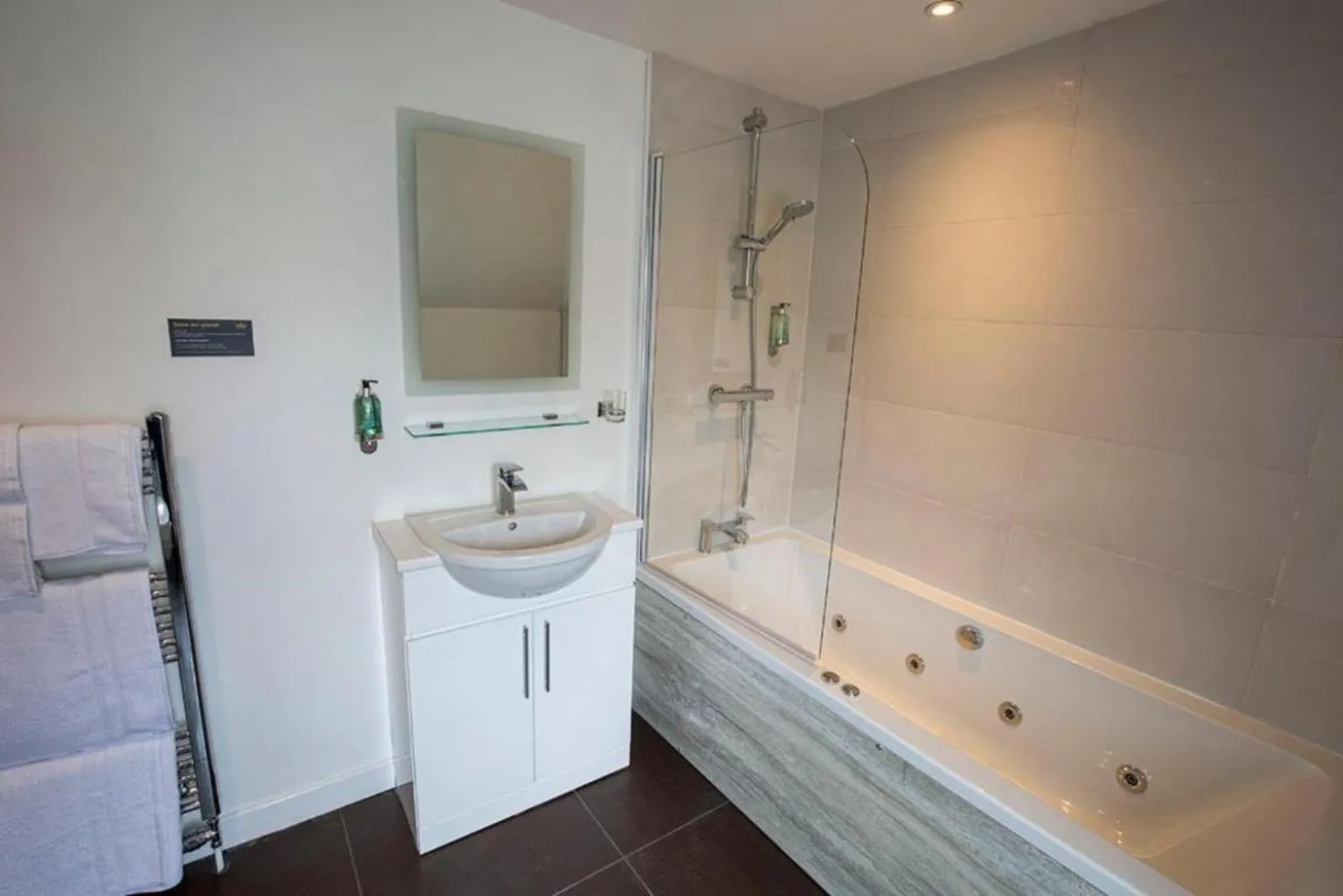 Bathroom in Crown Hotel & Bar