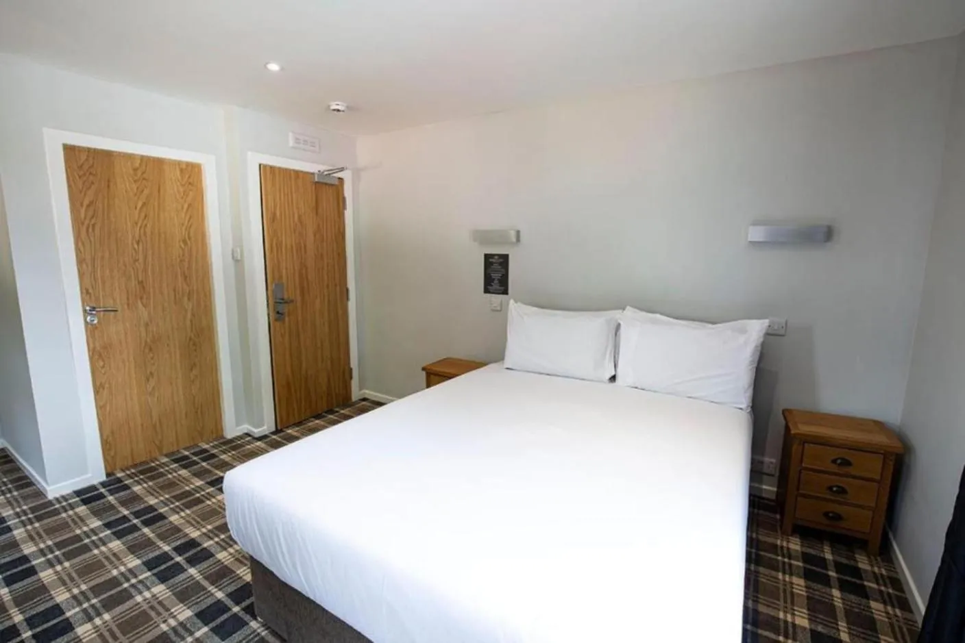 Bed in Crown Hotel & Bar