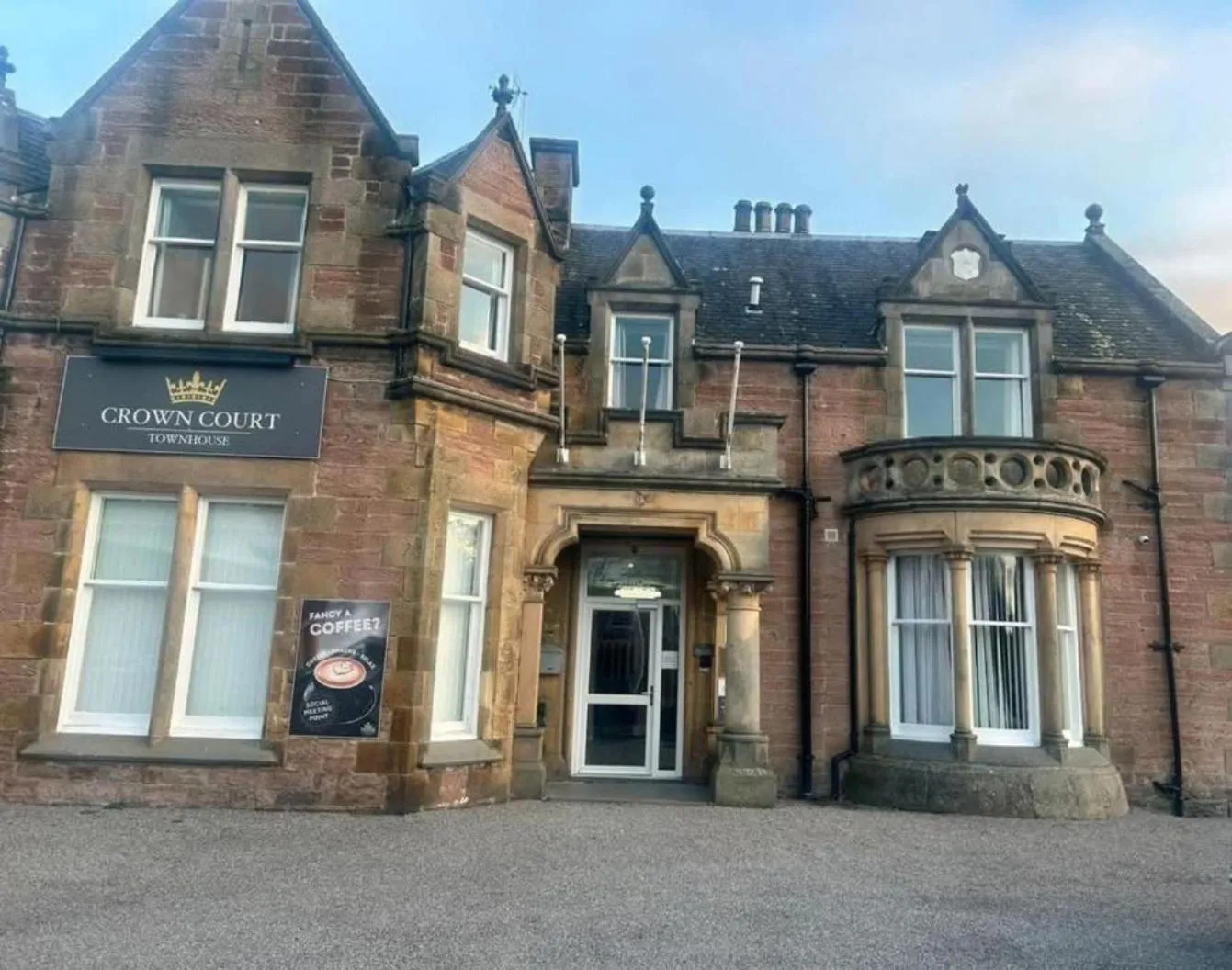 Property building in Crown Hotel & Bar