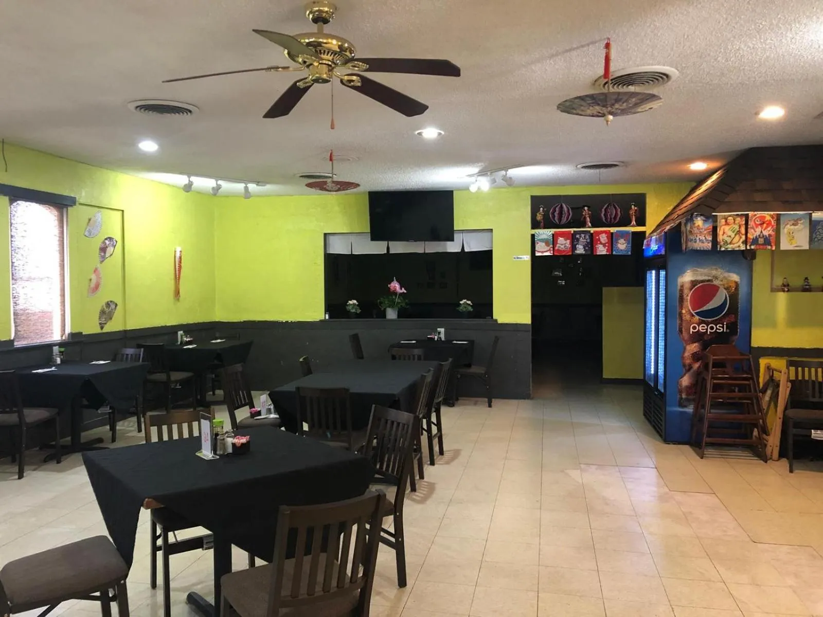 Restaurant/places to eat in American Inn by Hotel O Vernon US 287