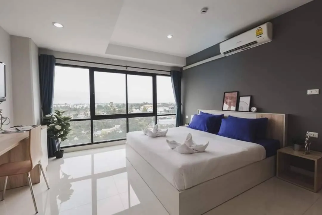 Bed in Ploen Ploen Residence