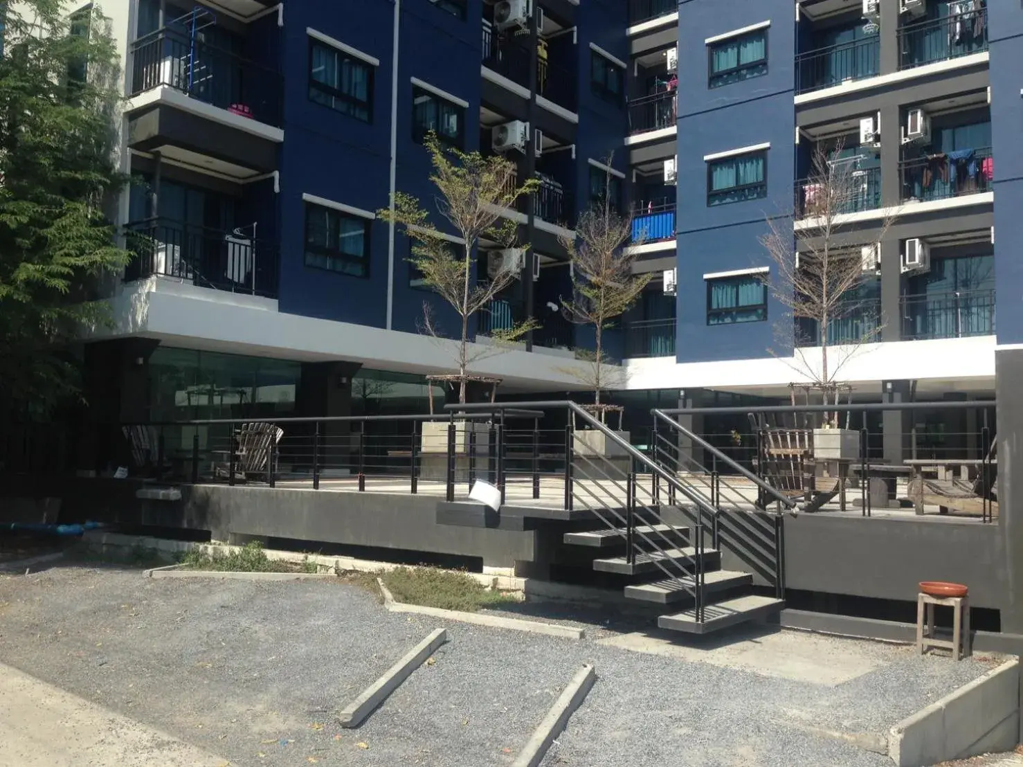 Facade/entrance in Ploen Ploen Residence Facade/entrance in Ploen Ploen Residence