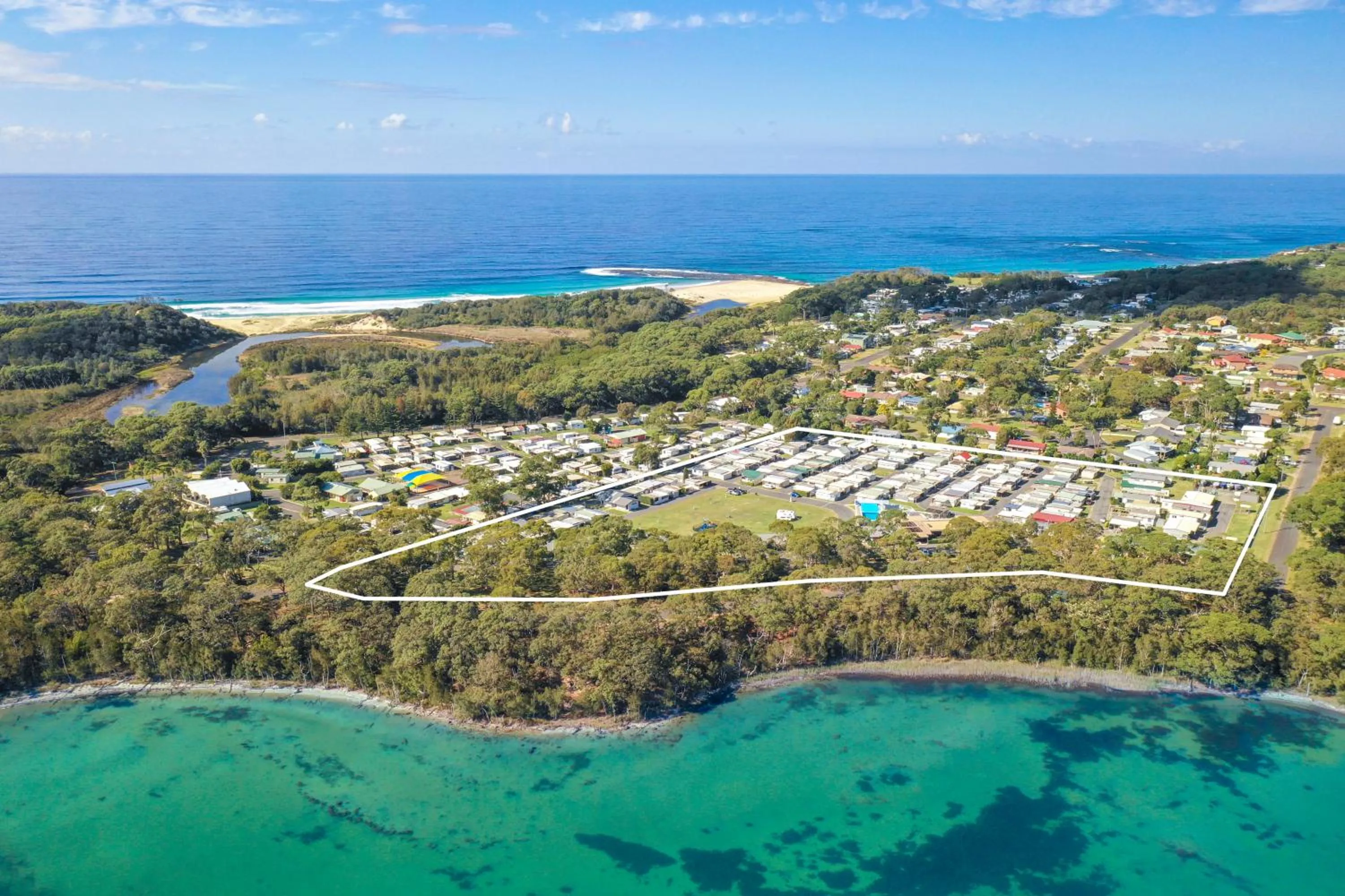 Lakeside Cabins & Holiday Village