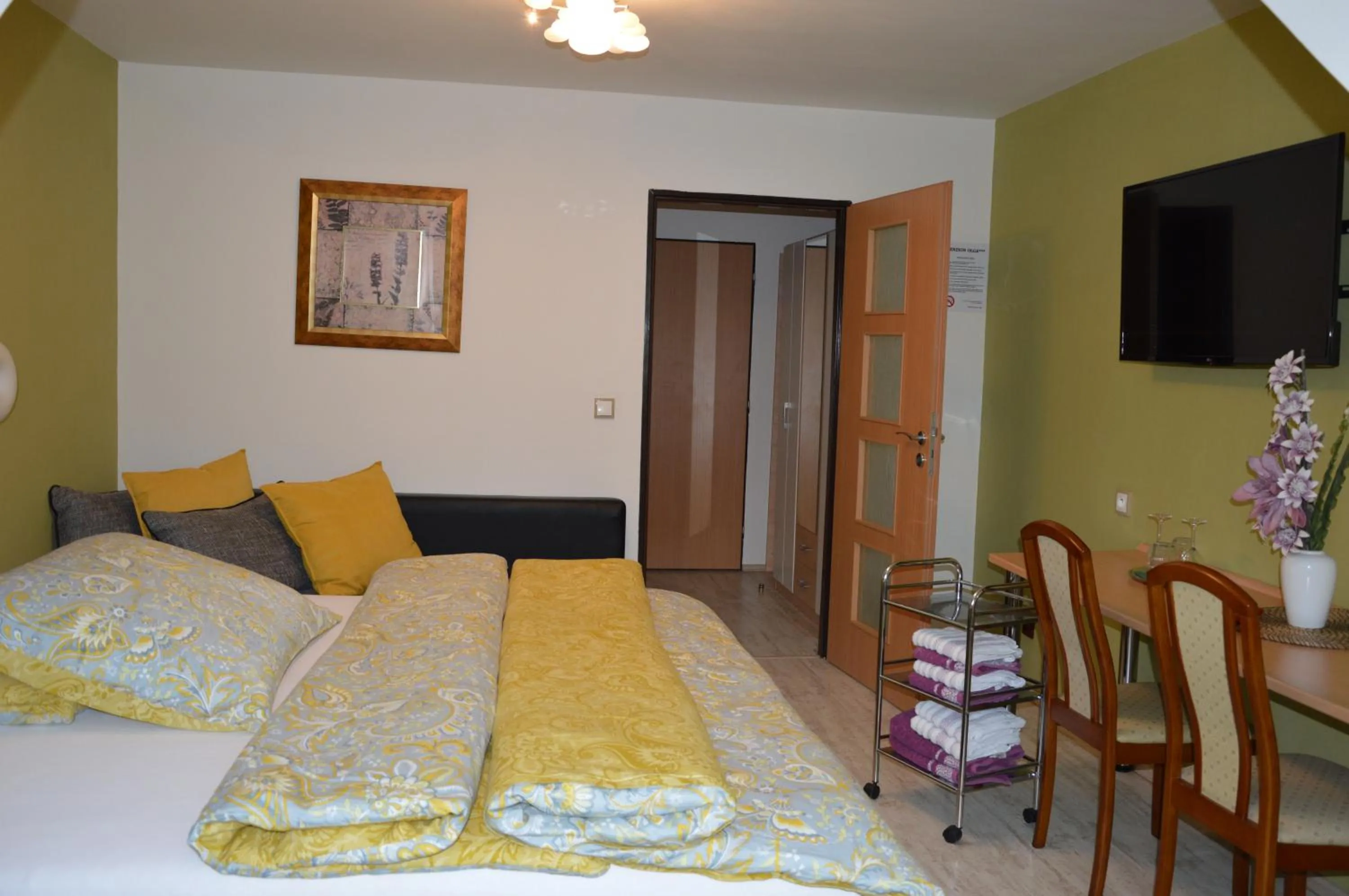 Photo of the whole room, Bed in Hotel Olga