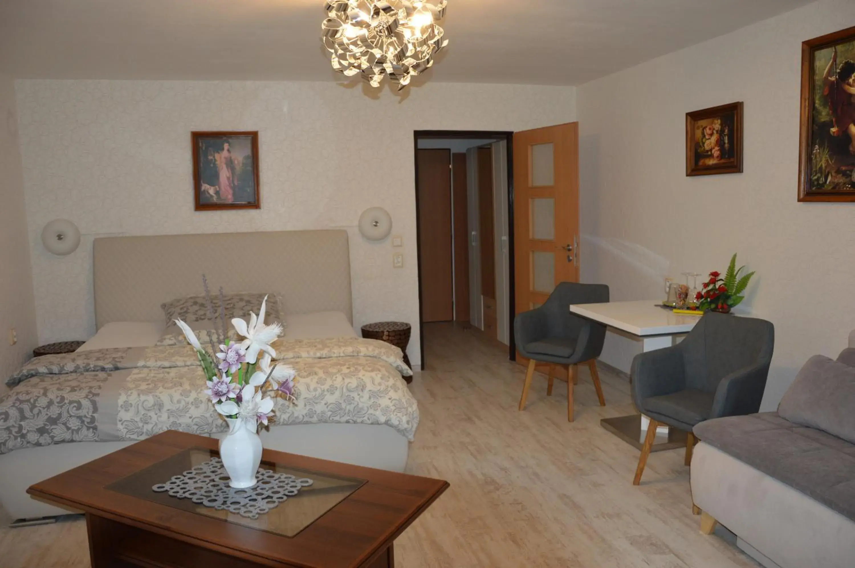 Deluxe Double Room with Balcony in Hotel Olga Deluxe Double Room with Balcony in Hotel Olga