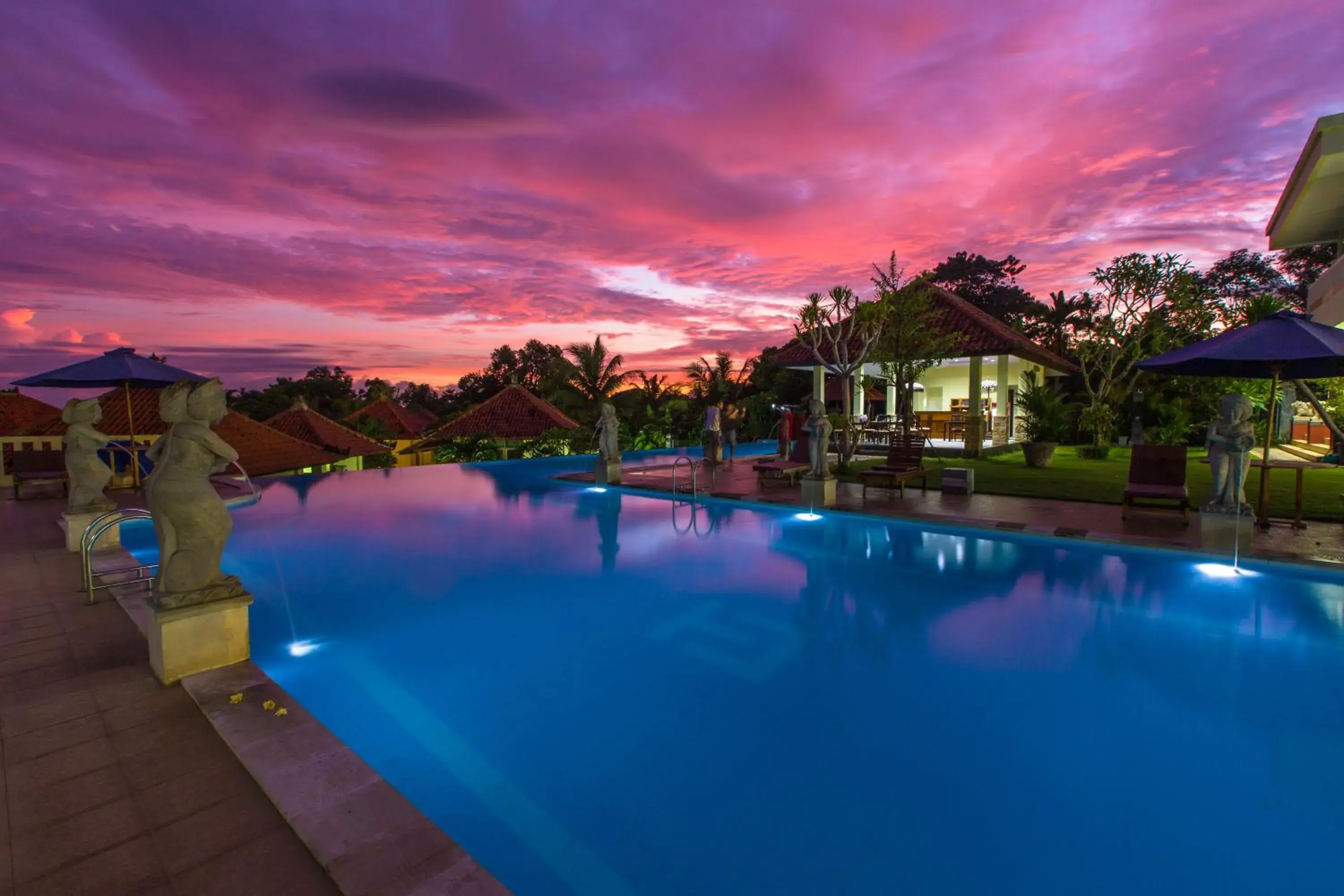 Swimming pool in Taman Surgawi Resort & Spa Swimming pool in Taman Surgawi Resort & Spa