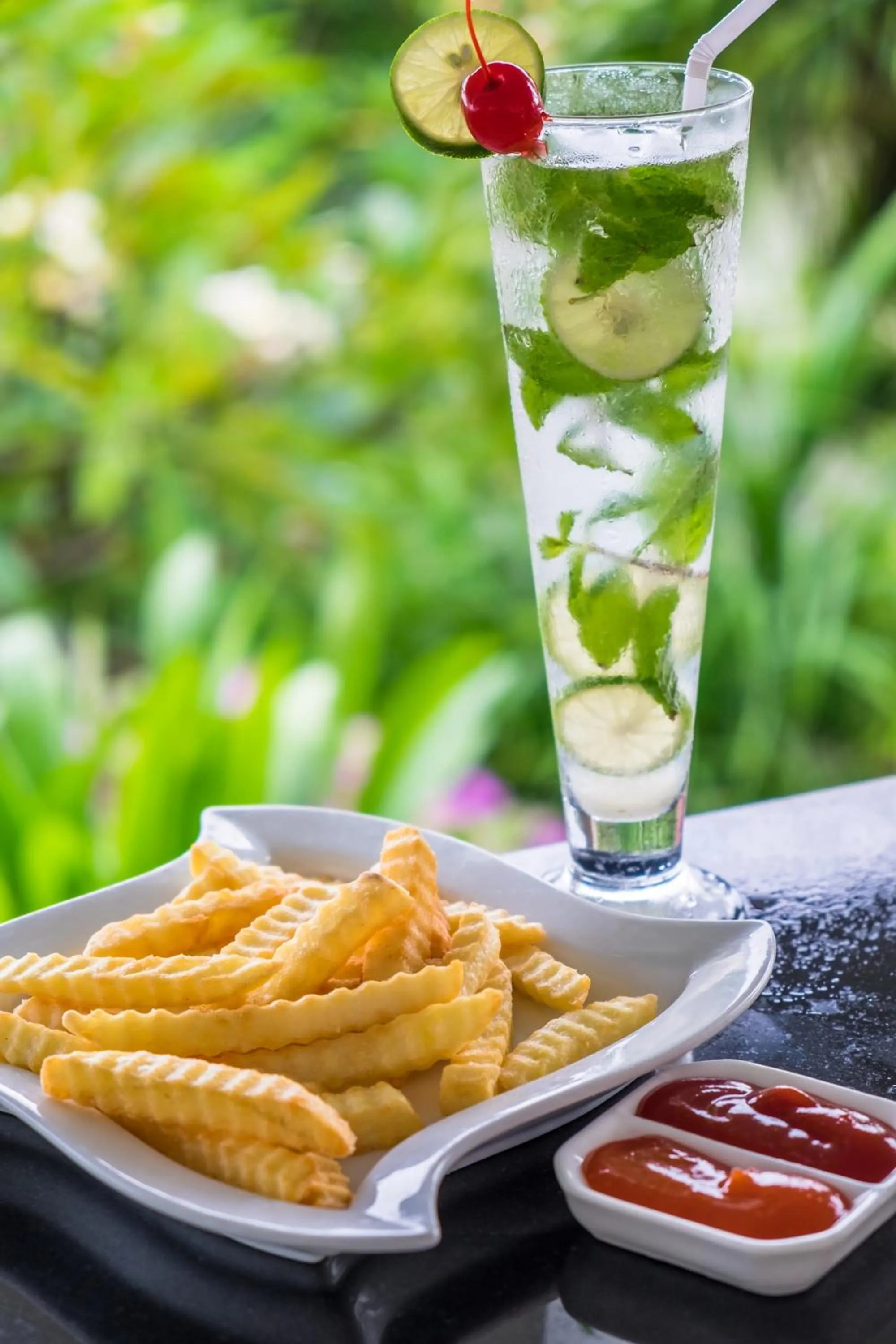 Restaurant/places to eat in Taman Surgawi Resort & Spa