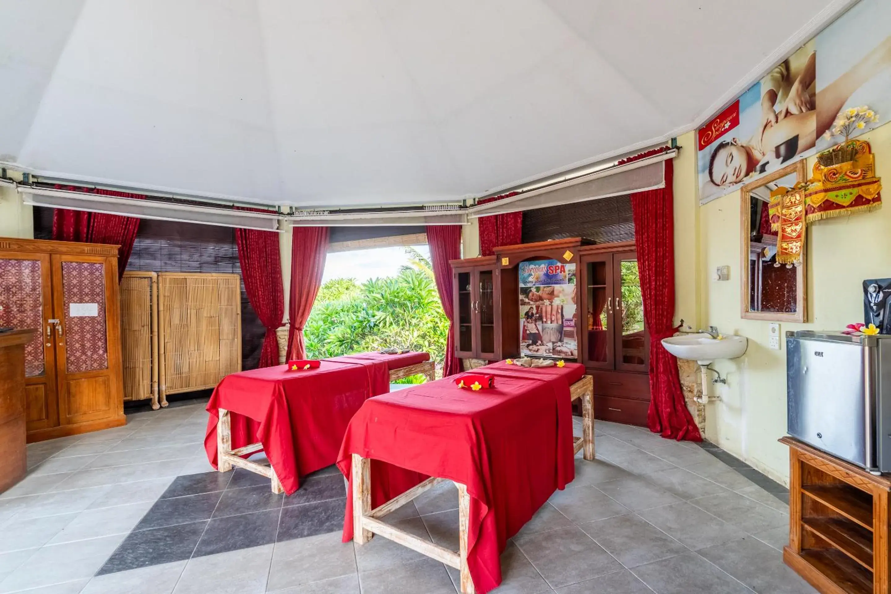 Spa and wellness centre/facilities in Taman Surgawi Resort & Spa Spa and wellness centre/facilities in Taman Surgawi Resort & Spa