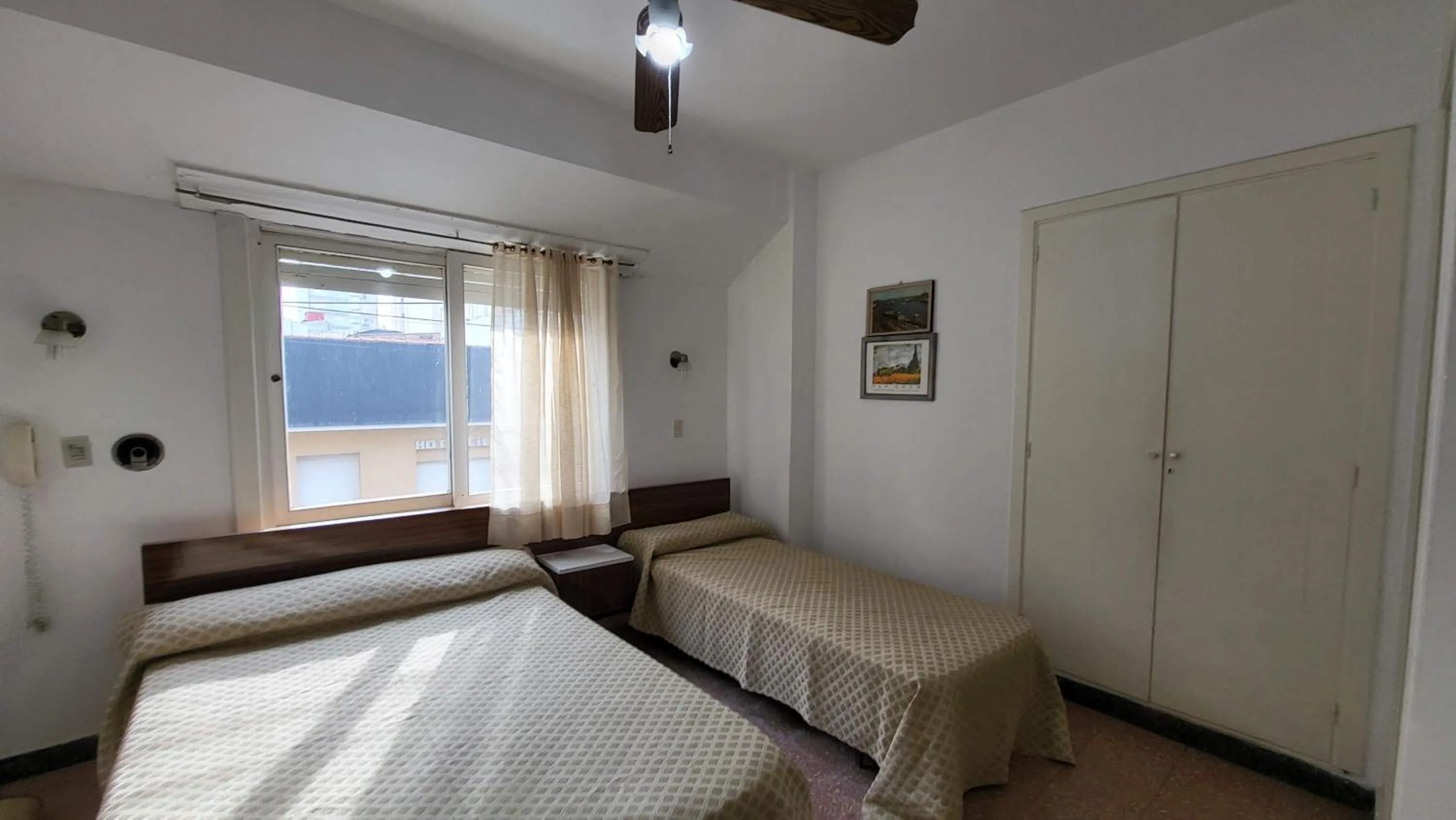 Bedroom, Bed in Hotel Internacional Necochea