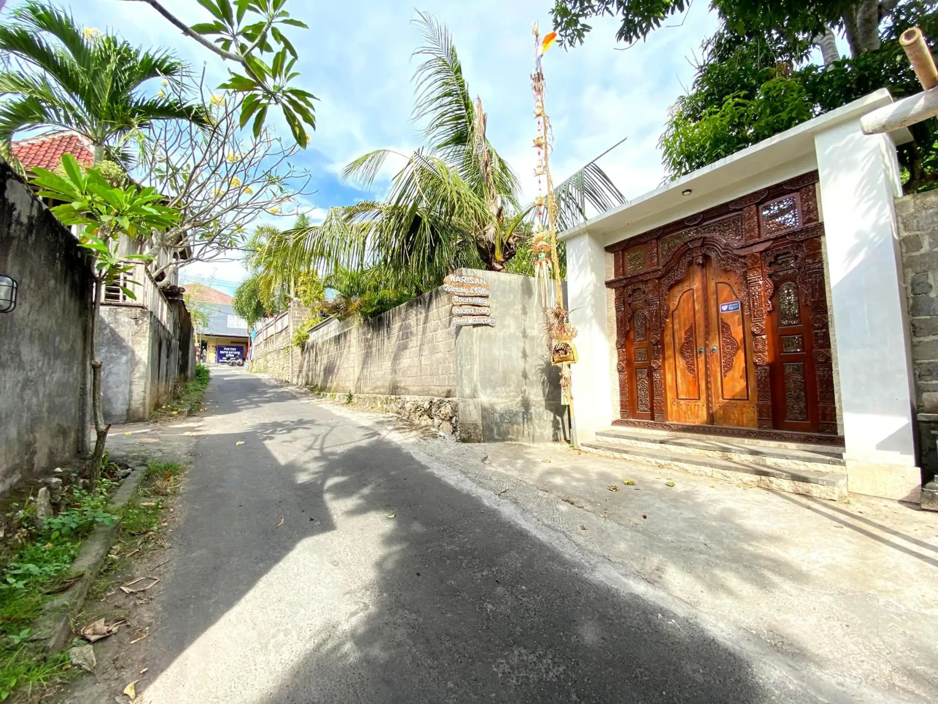 Facade/entrance in Warisan Villa By Reccoma Facade/entrance in Warisan Villa By Reccoma