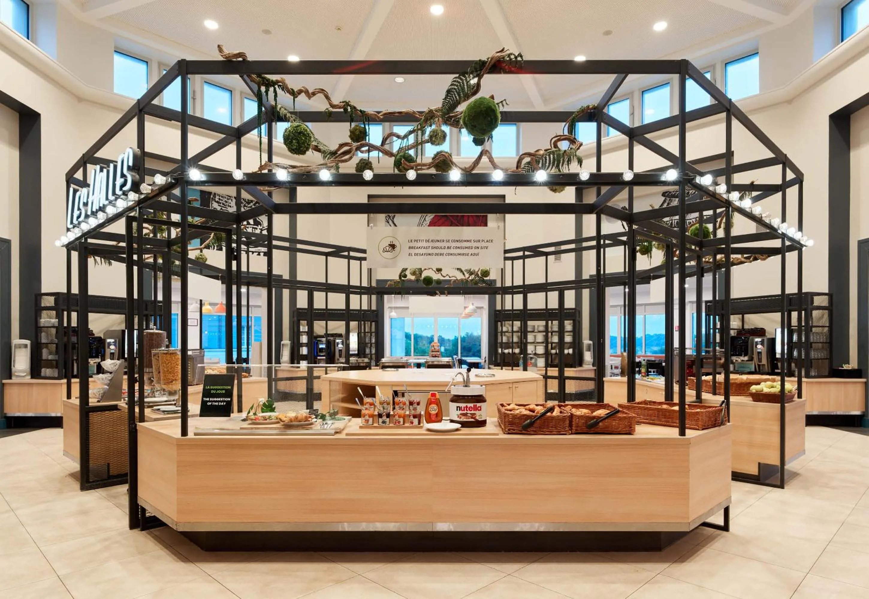 Restaurant/places to eat in B&B HOTEL près de Disneyland Paris