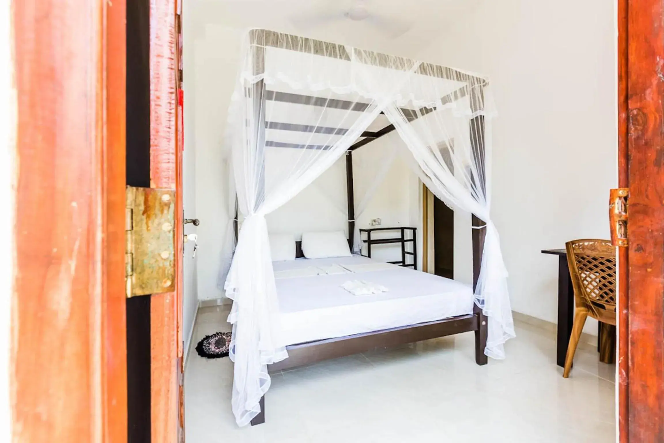 Budget Double Room in Cocoplant Surf Inn Budget Double Room in Cocoplant Surf Inn