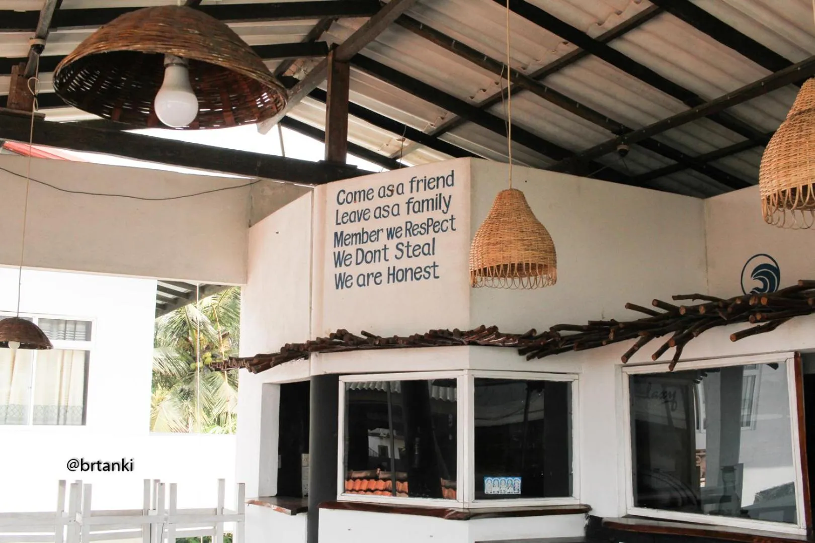 Restaurant/places to eat in Cocoplant Surf Inn