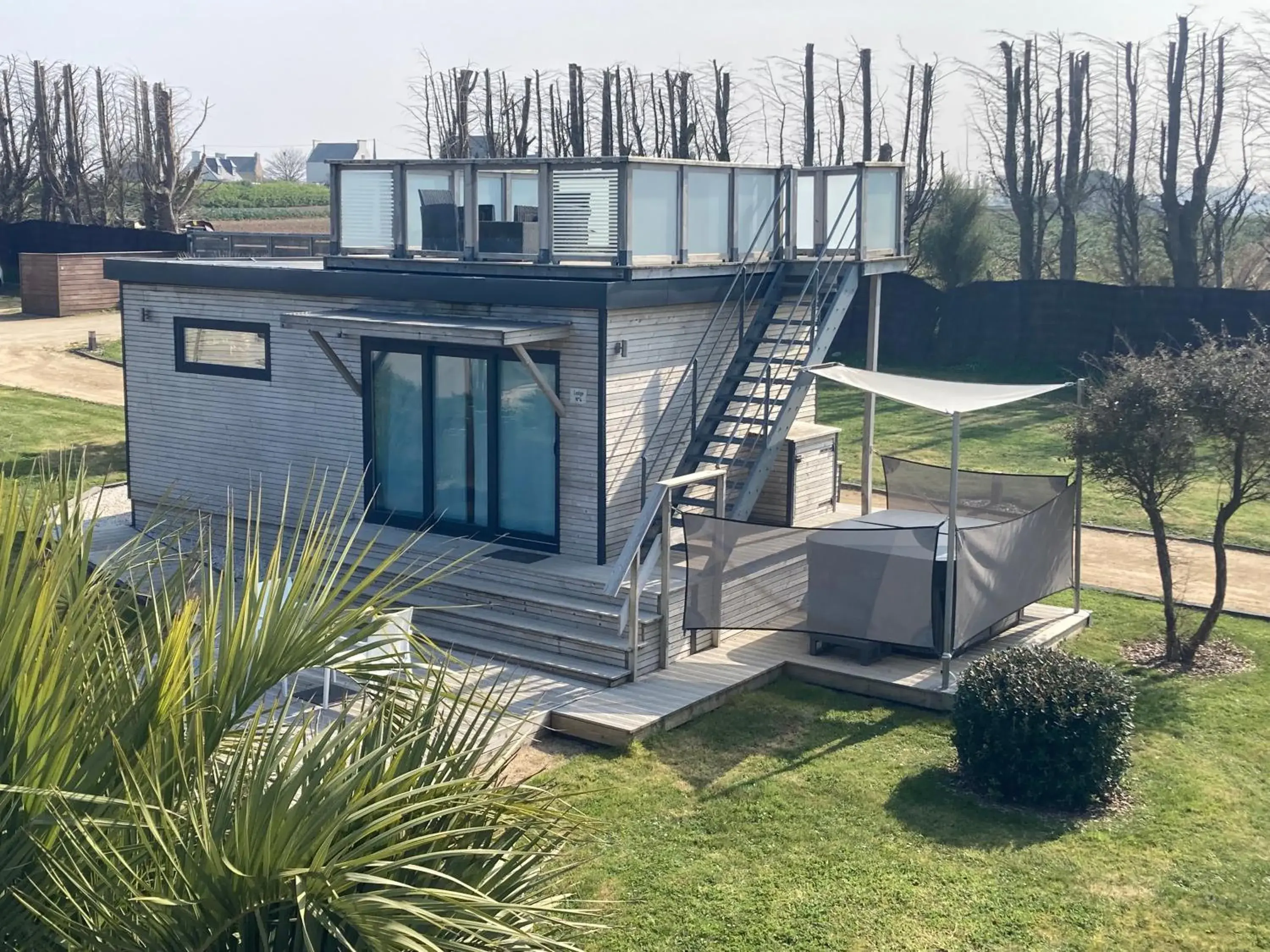 Bungalow Suite with Sea View, Roof Top Terrasse and Private SPA in Le Theven Bungalow Suite with Sea View, Roof Top Terrasse and Private SPA in Le Theven