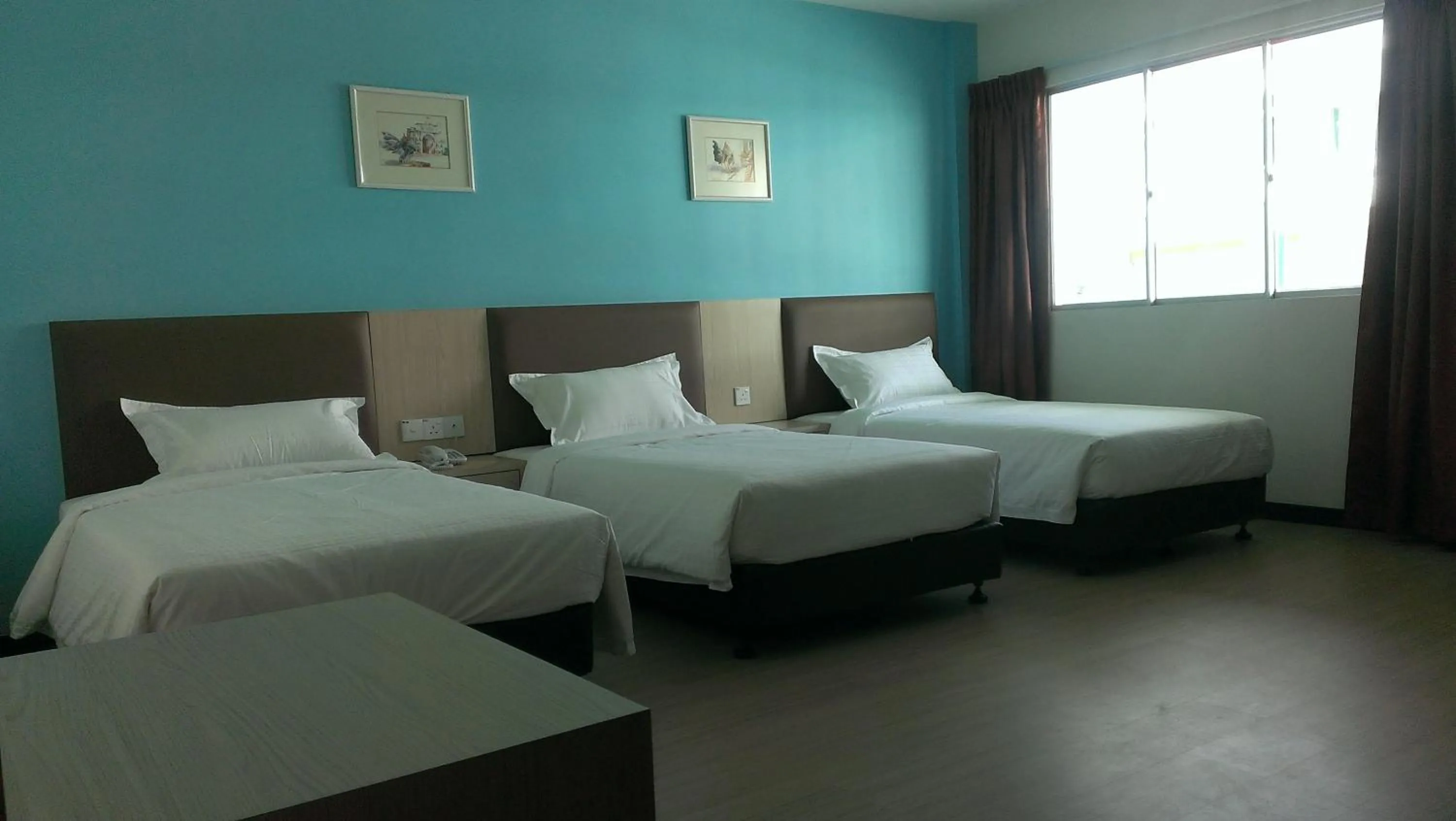 Bedroom, Bed in MJ Hotel