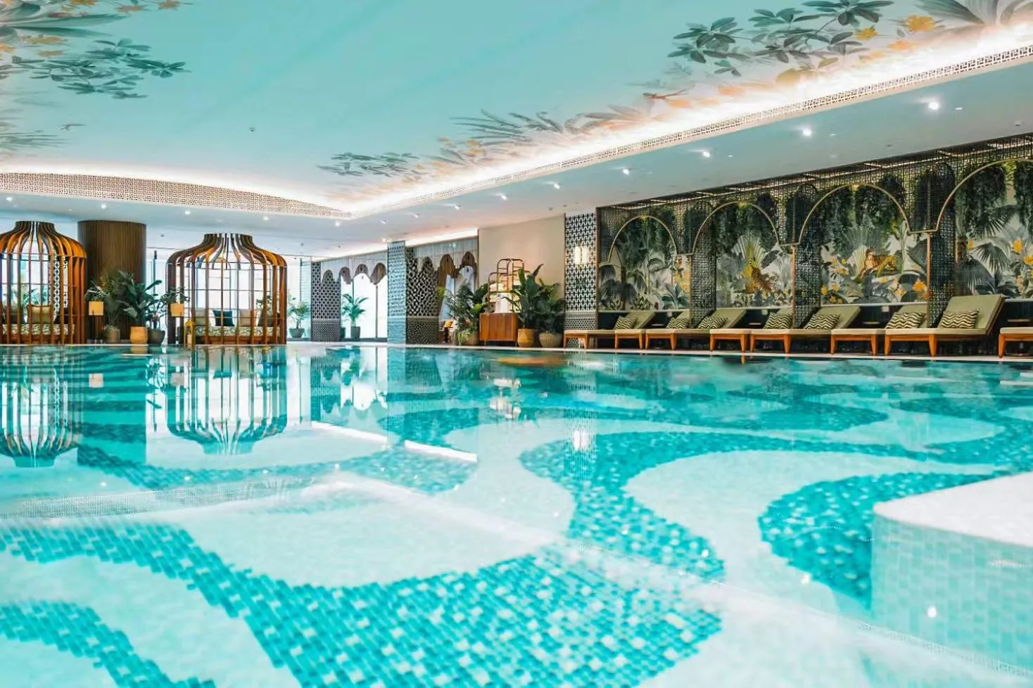 Pool view in Shangri-La Kunming