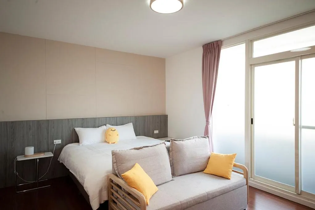 Bedroom, Bed in Little Sunshine