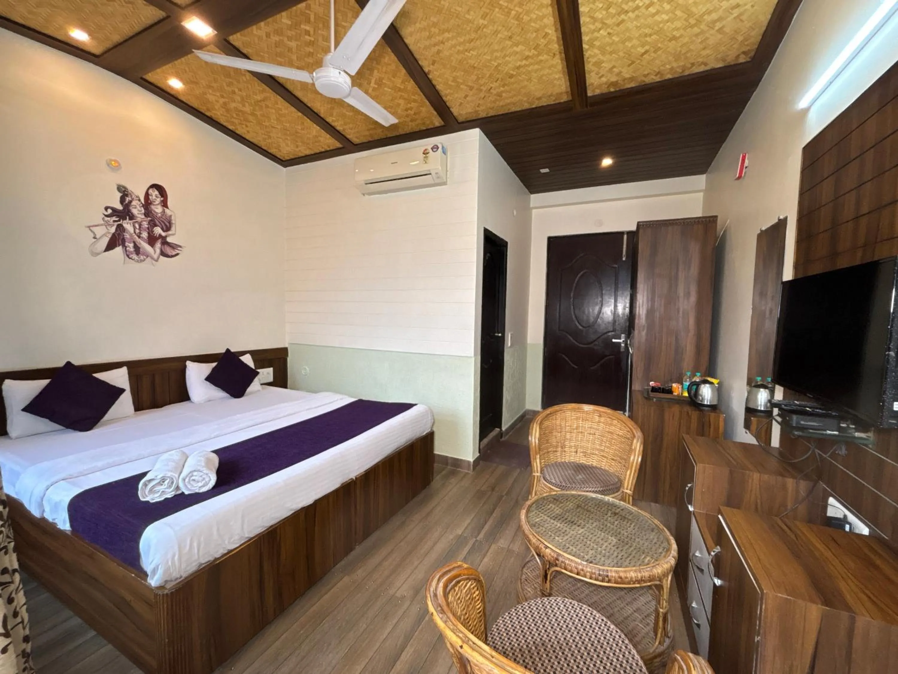 Bed in Vedas Tapovan