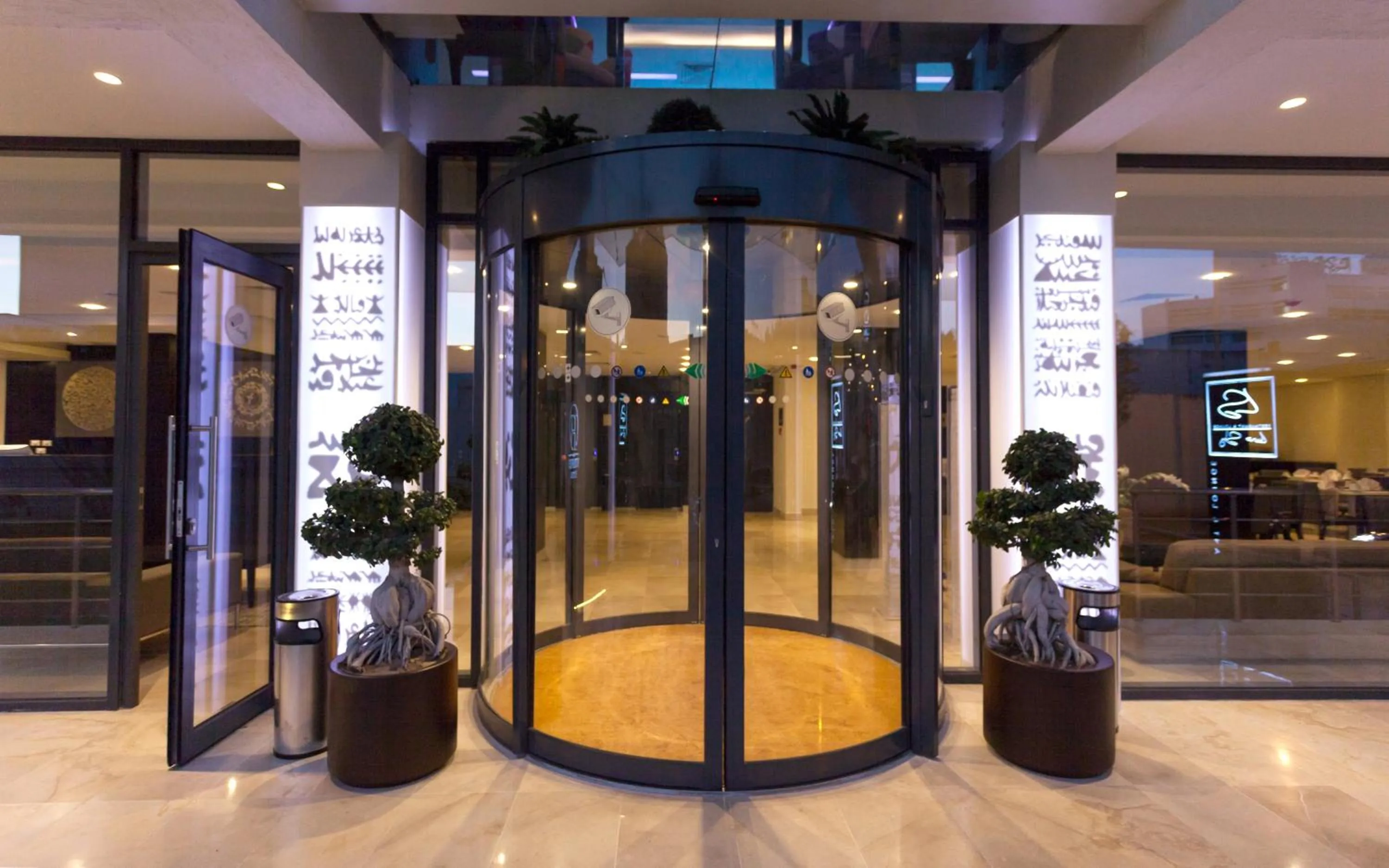 Facade/entrance in Business Hotel