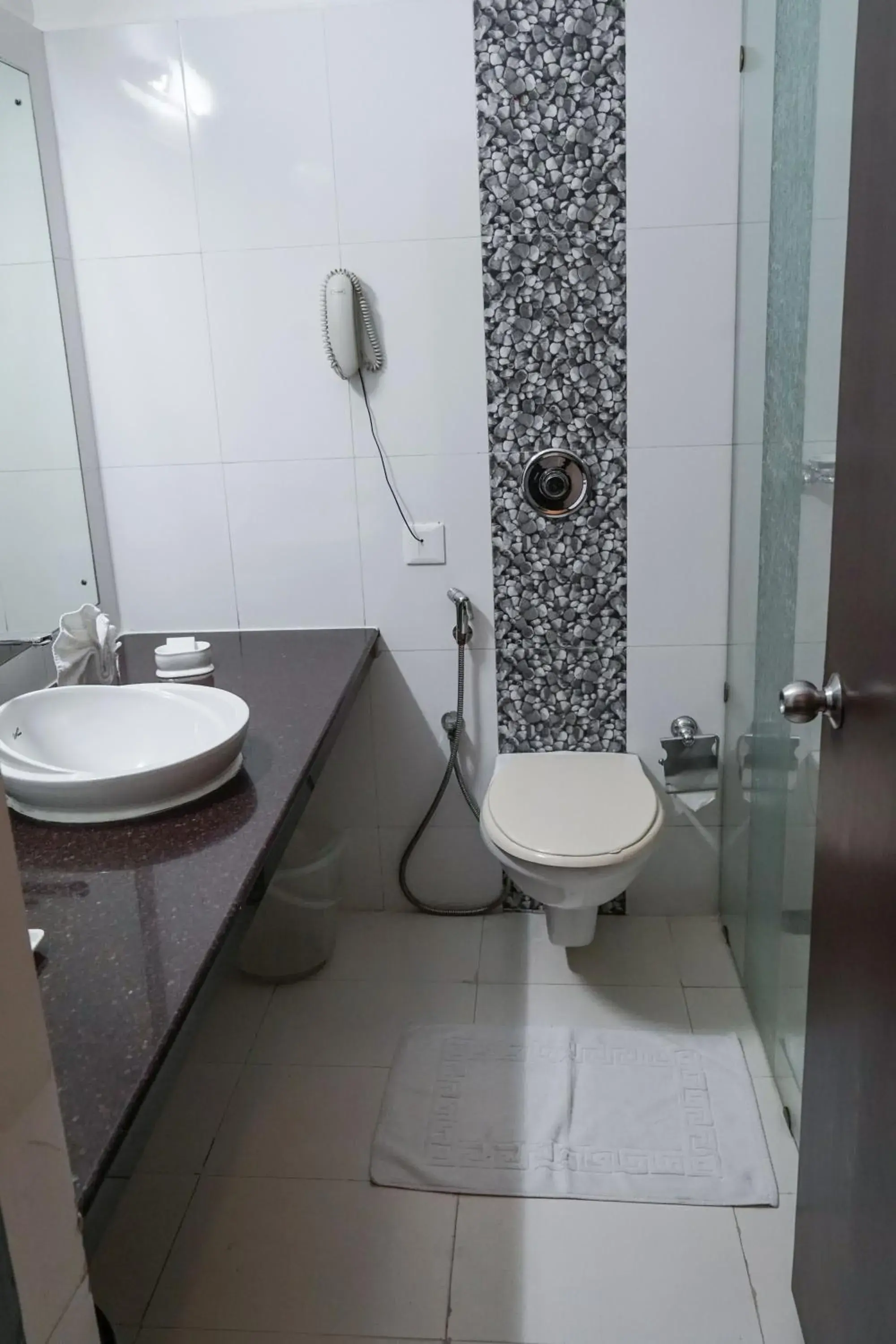 Economy Double Room in Hotel Prachi Economy Double Room in Hotel Prachi