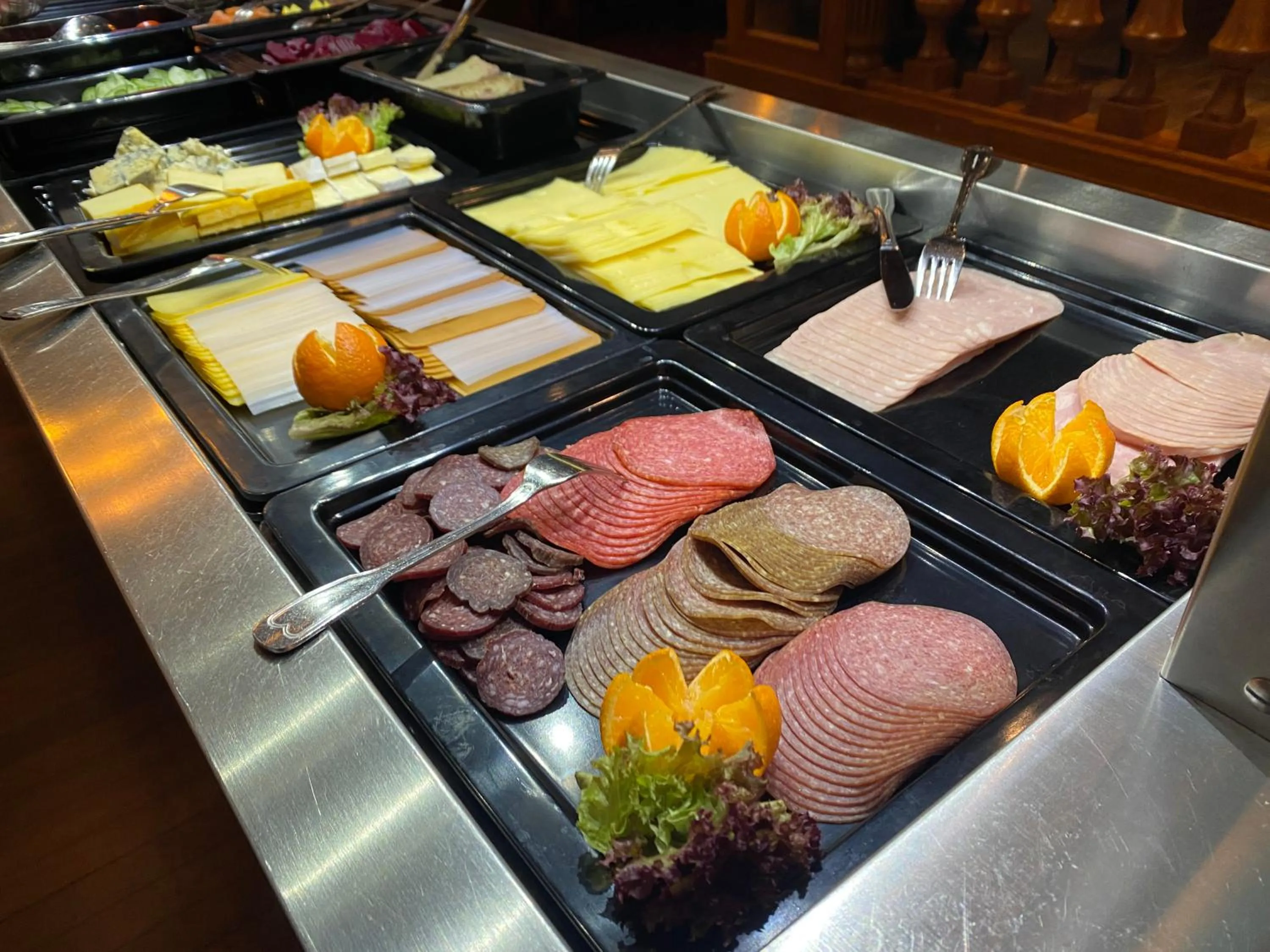 Buffet breakfast in Park Hotel Vossevangen