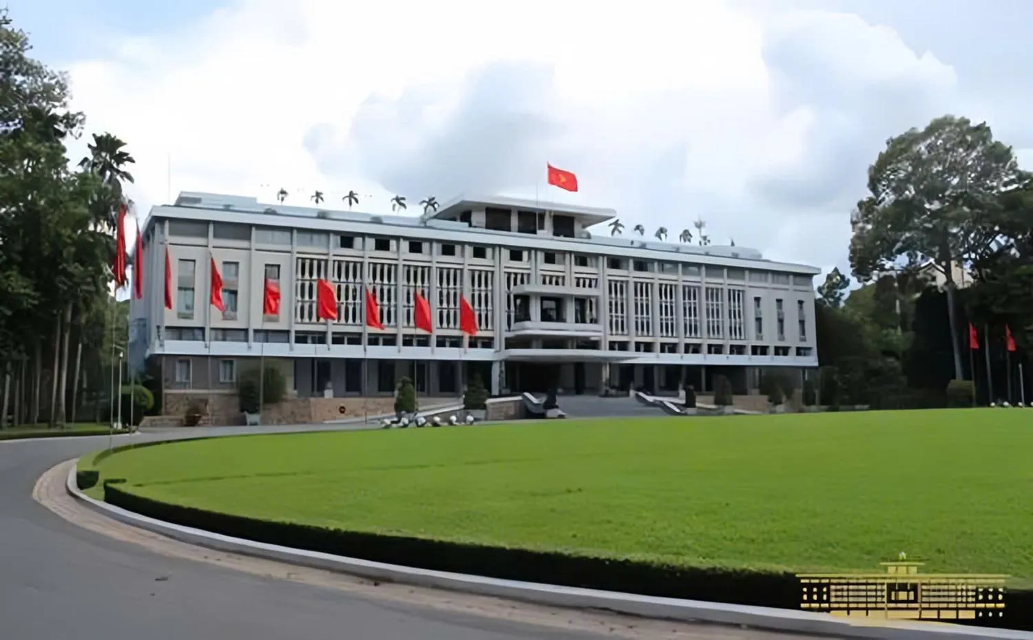 Nearby landmark in Saigon Pink Hotel