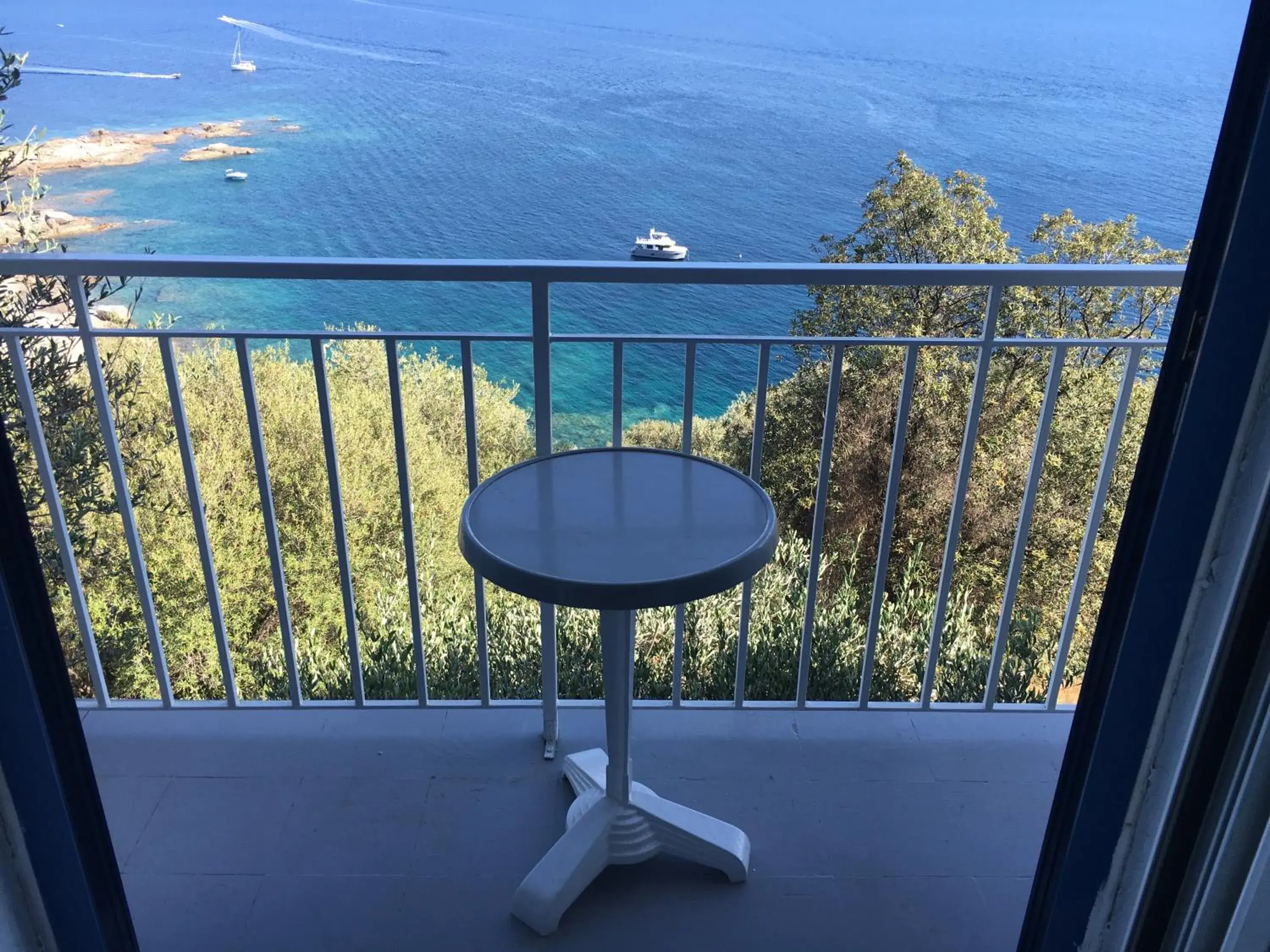 Double Room with Balcony and Sea View in Bel Mare Double Room with Balcony and Sea View in Bel Mare
