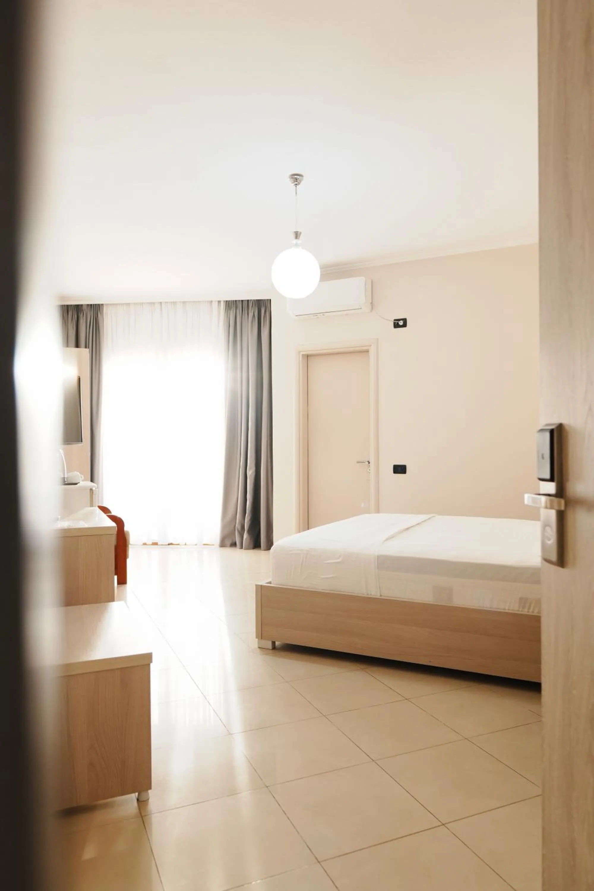 Photo of the whole room in Hotel Mediterrane