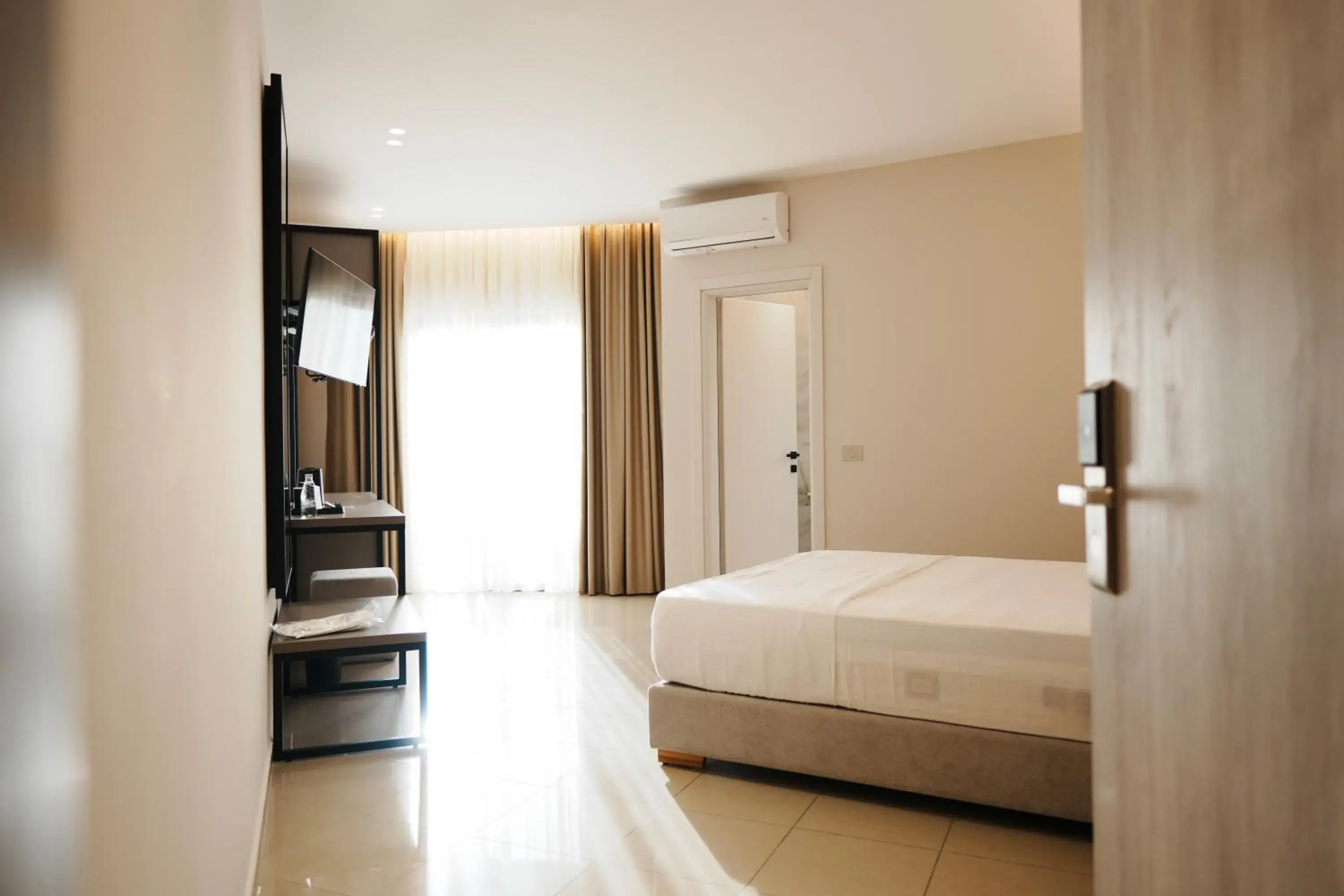 Photo of the whole room, Bed in Hotel Mediterrane Photo of the whole room, Bed in Hotel Mediterrane