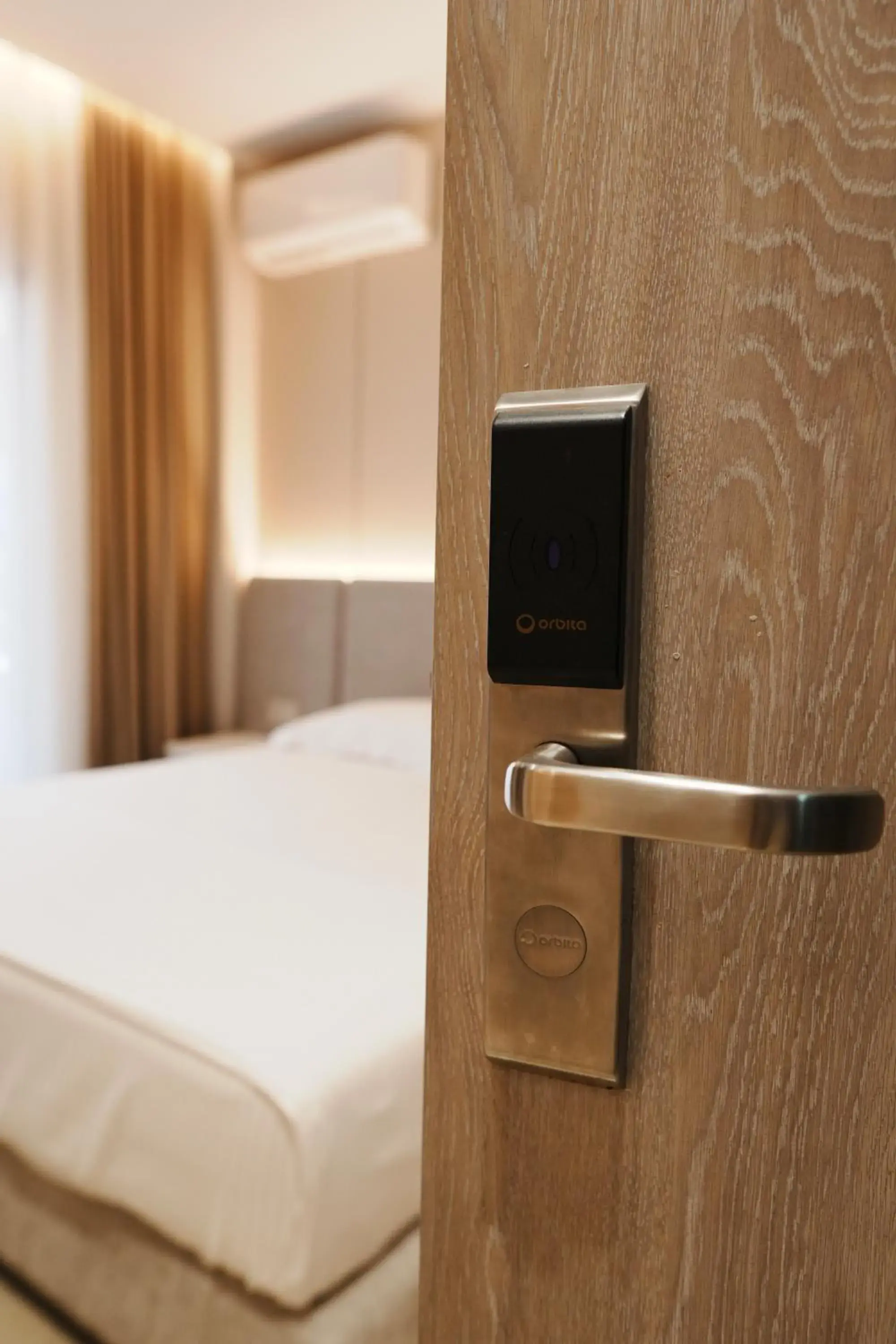 Deluxe Double Room with City View in Hotel Mediterrane Deluxe Double Room with City View in Hotel Mediterrane