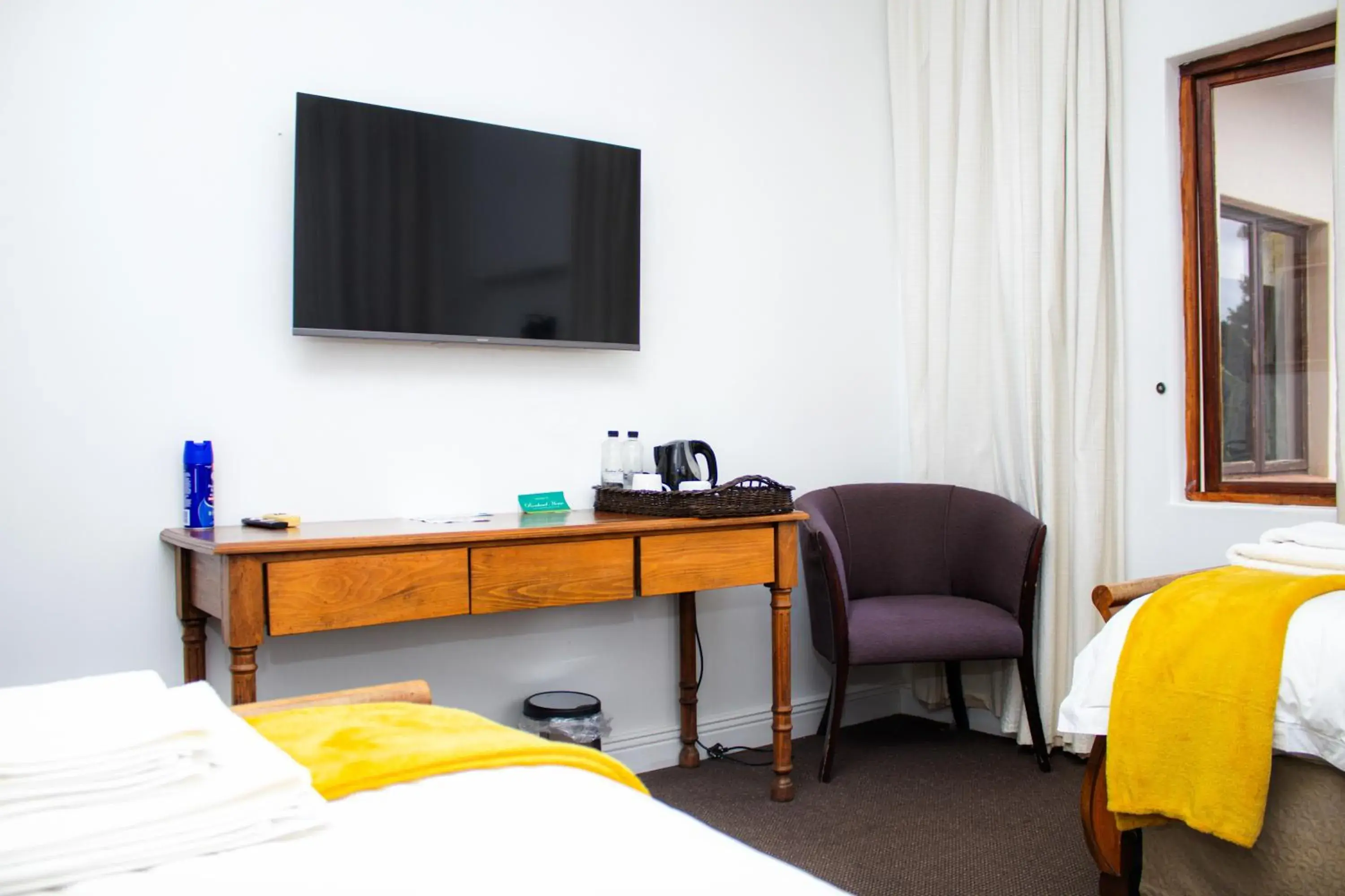 Bed in Roseland House Bed in Roseland House